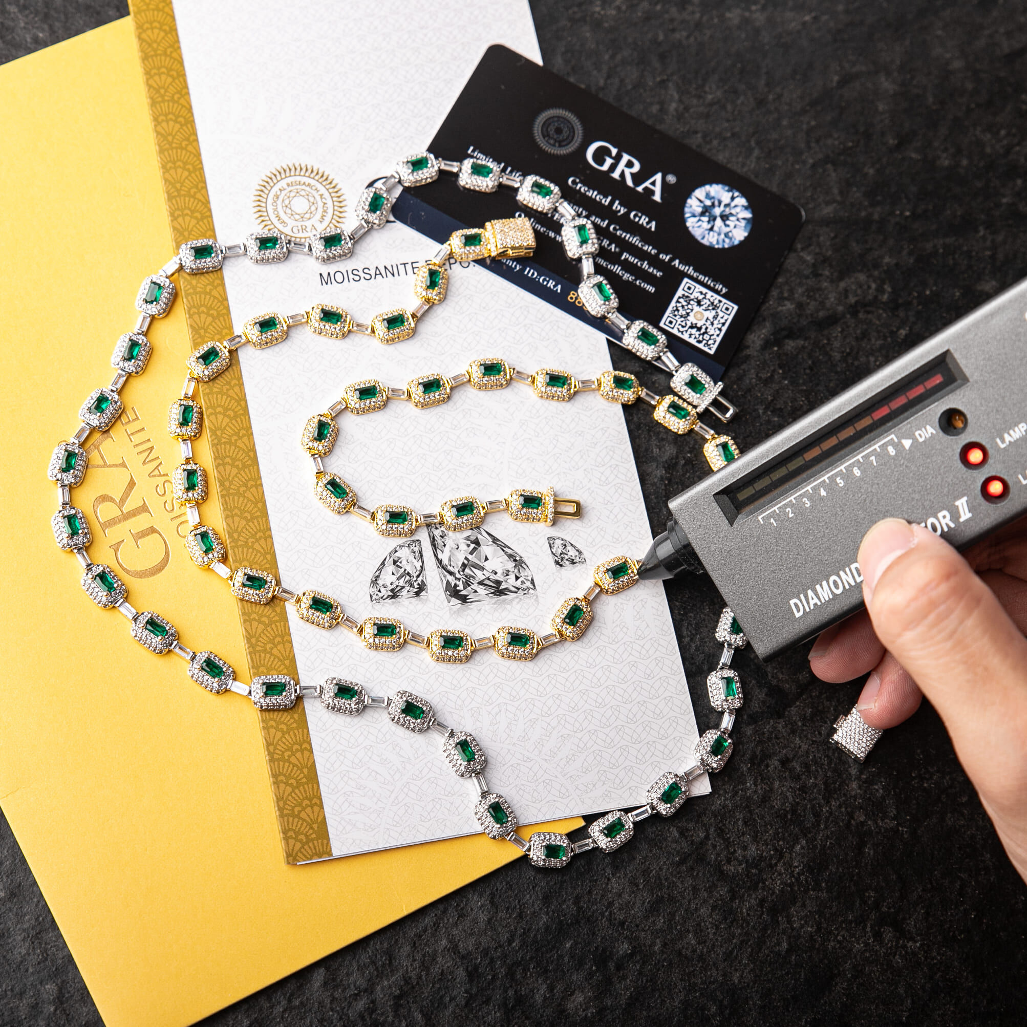 925純銀莫桑石7MM翠綠之芯滿鑲項鍊