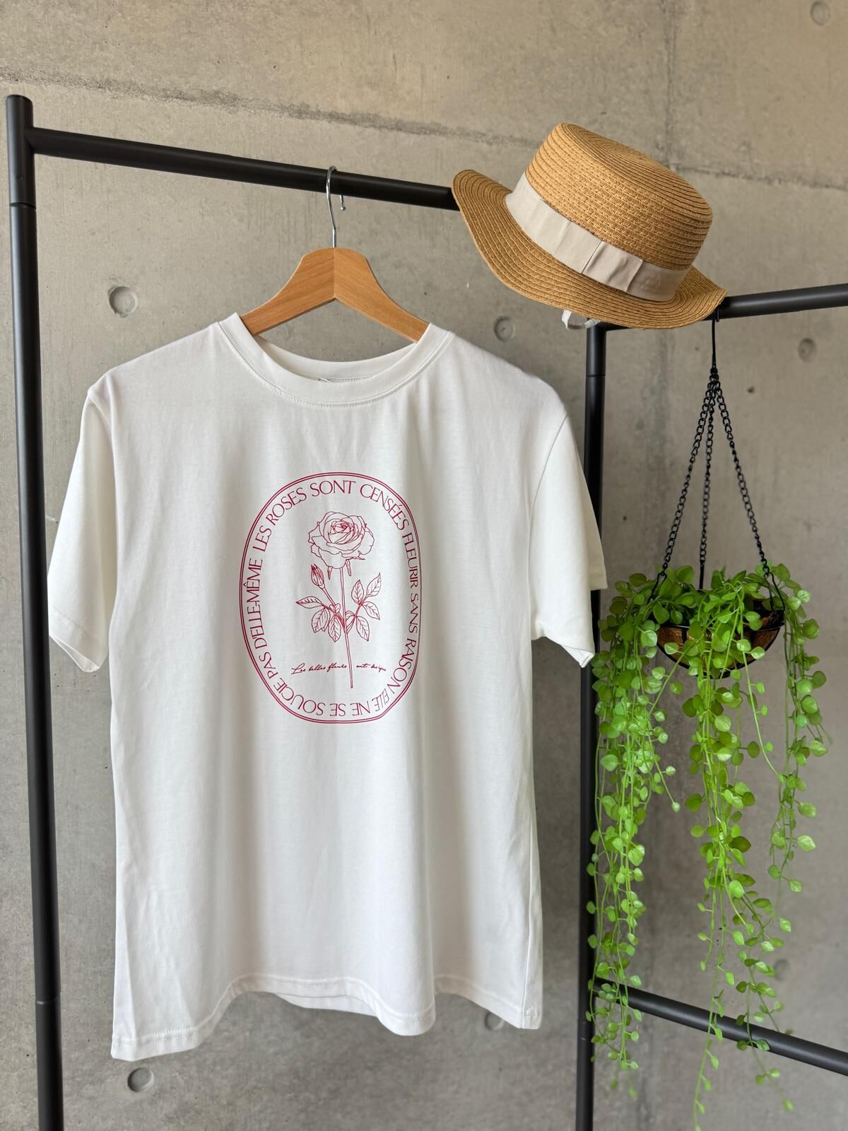 ｛Special Price} 法式簡約玫瑰白色T裇【日本直送】