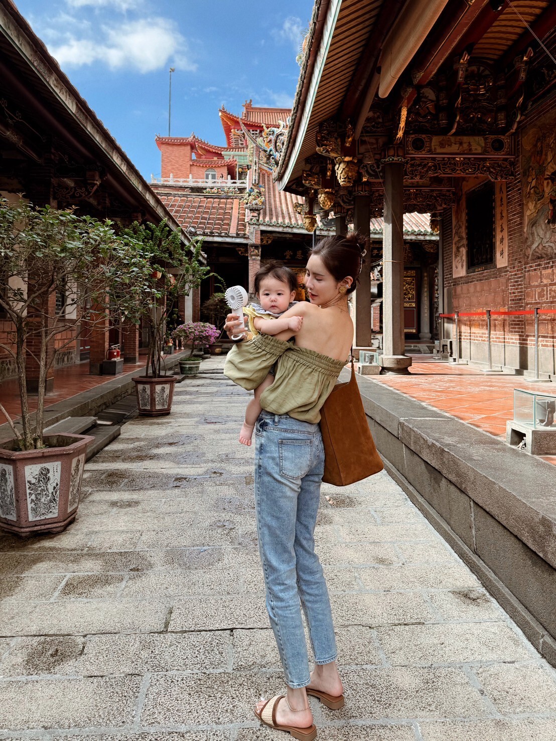 方頭草編拖鞋（咖）