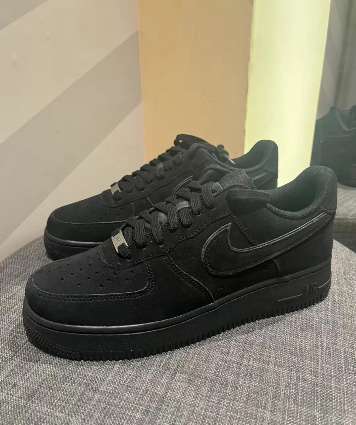 Nike Air Force 1 黑色 低幫板鞋 經典百搭 男女款 防滑耐磨休閒鞋👟July25