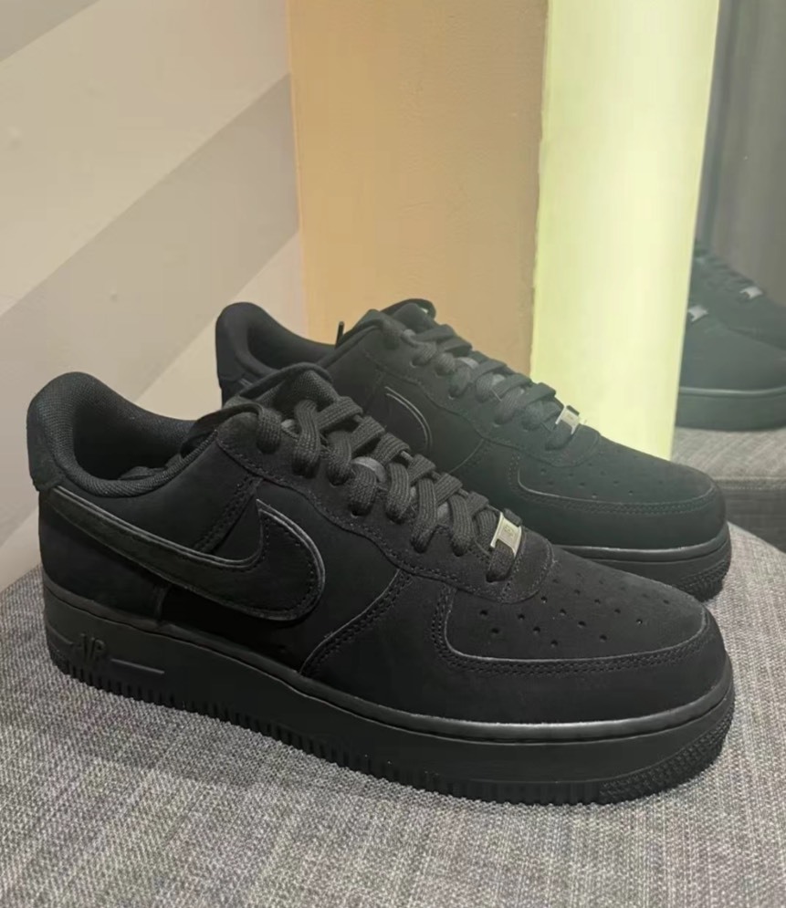 Nike Air Force 1 黑色 低幫板鞋 經典百搭 男女款 防滑耐磨休閒鞋👟July25