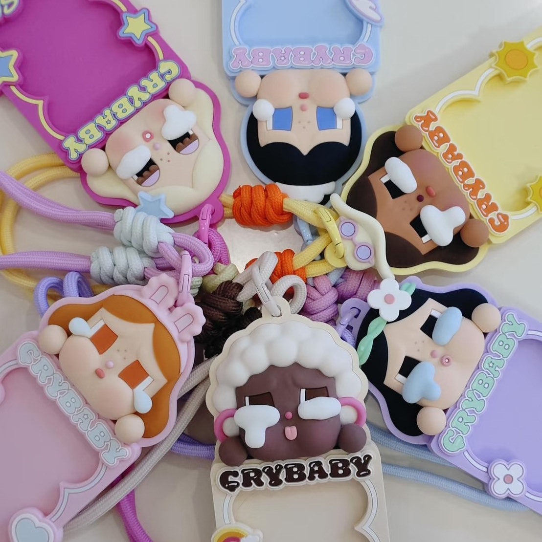 POP MART 泡泡瑪特 CRYBABY SHINY SHINY 系列 哭娃 卡套 證件掛飾 盲盒