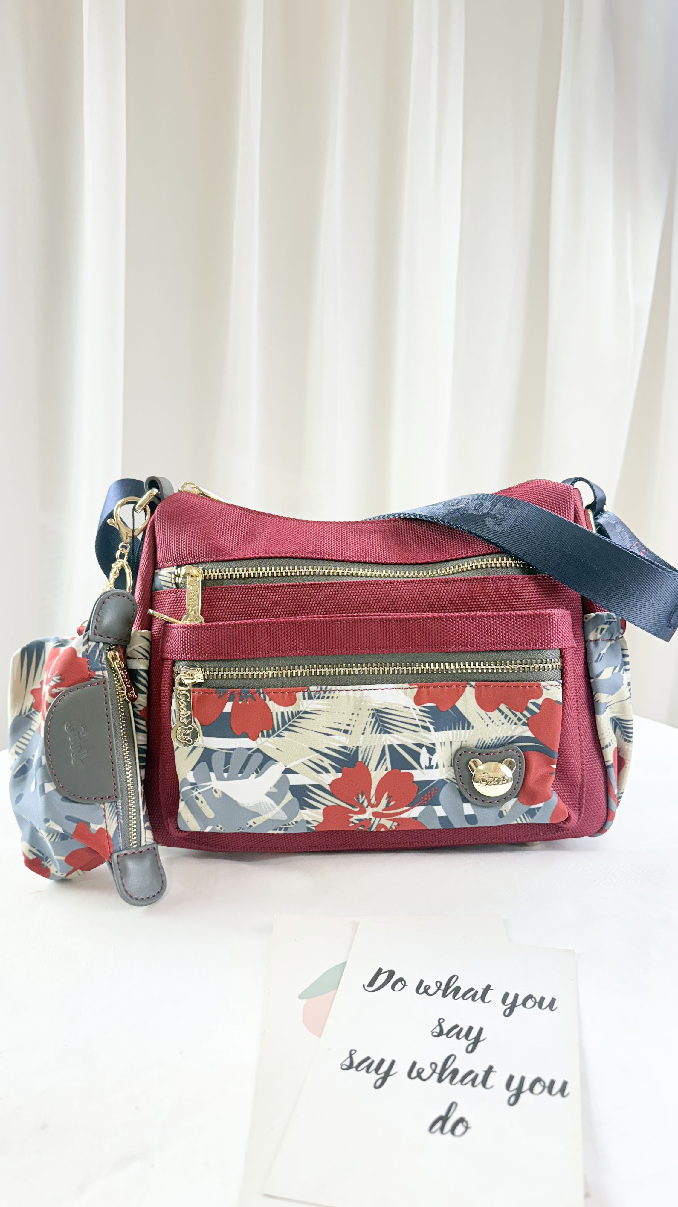 GOODS 紅花朵拼色防潑水側背包 附零錢包 #2689