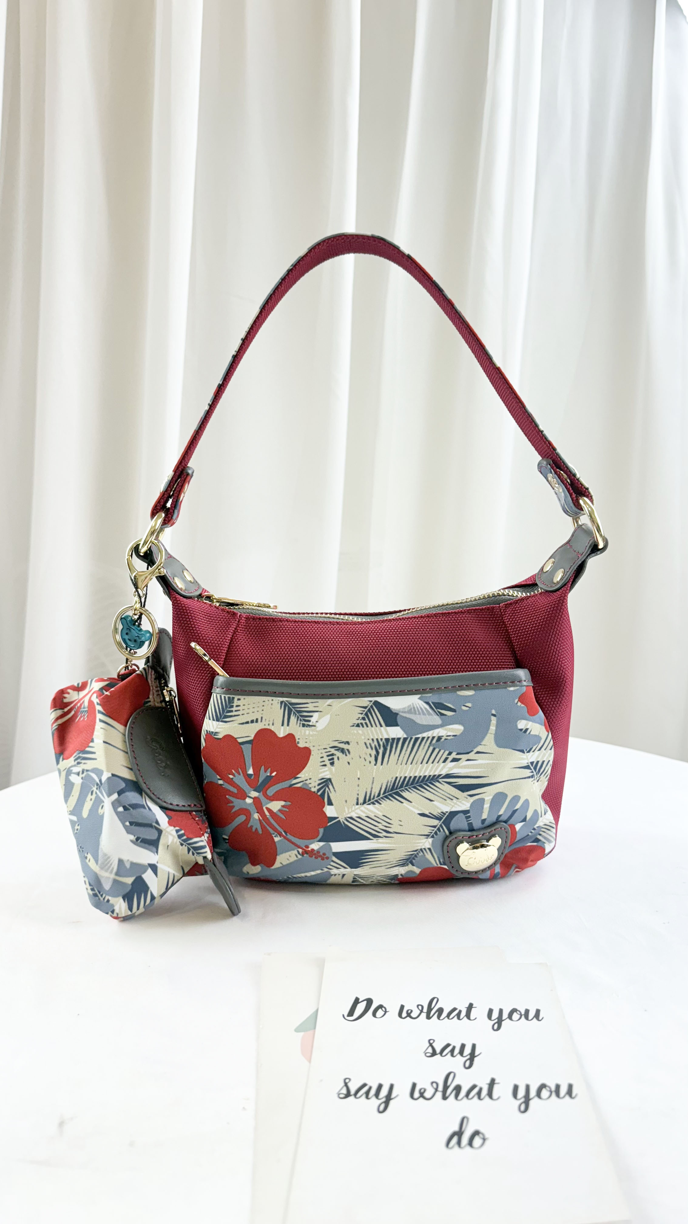 GOODS 紅花朵拼色防潑水肩背包 / 側背包 附零錢包  #2503