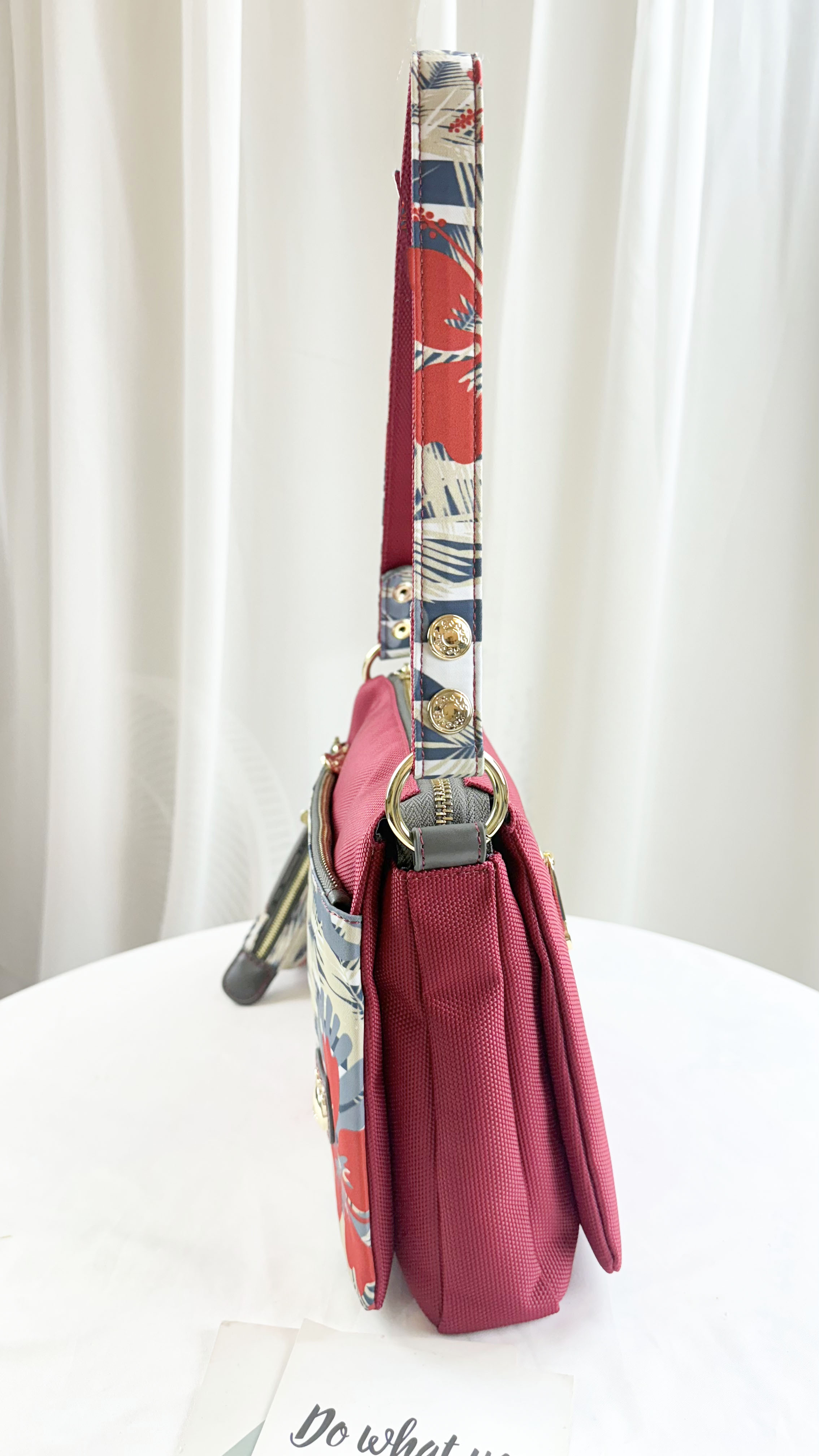 GOODS 紅花朵拼色防潑水肩背包 / 側背包  附零錢包 #29259