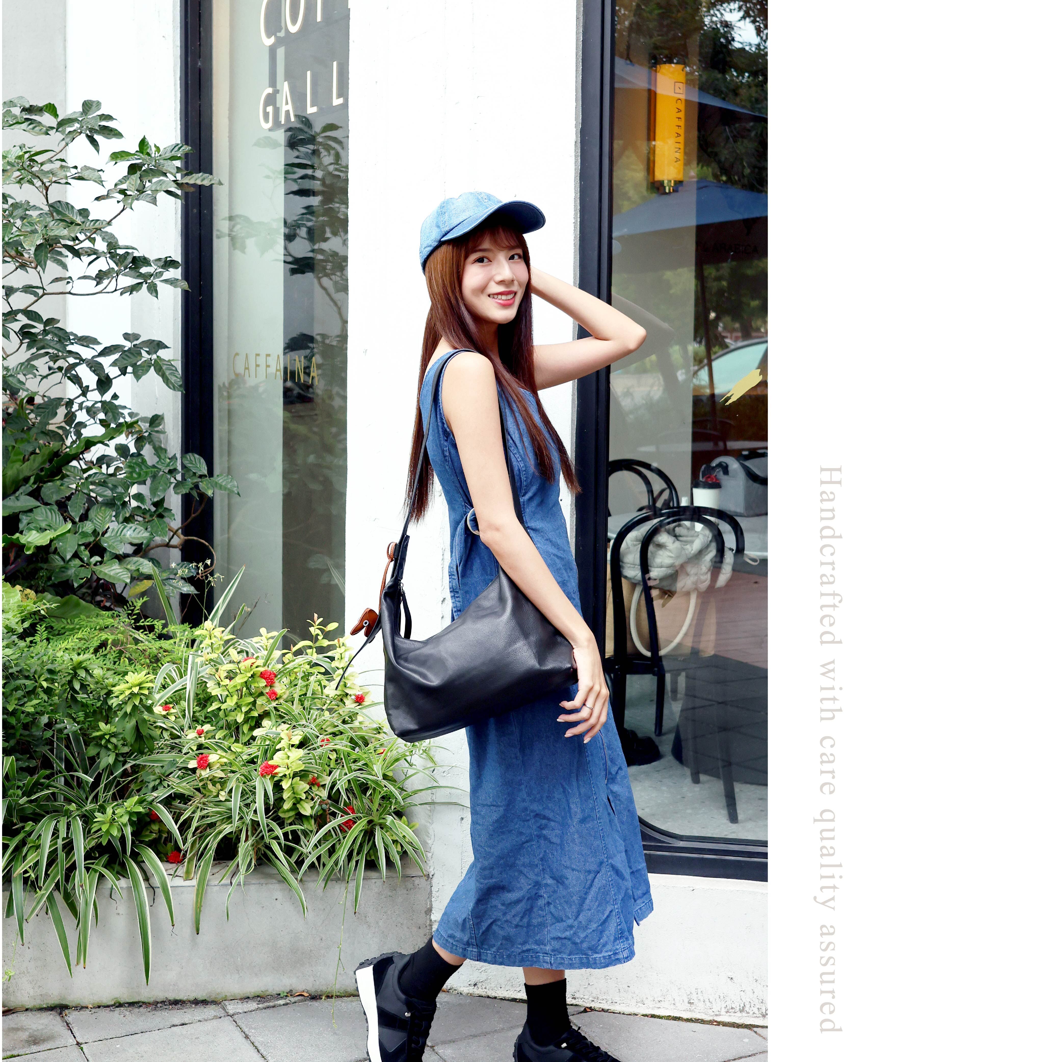 防刮耐磨皮革設計,不易留下刮痕,歷久如新