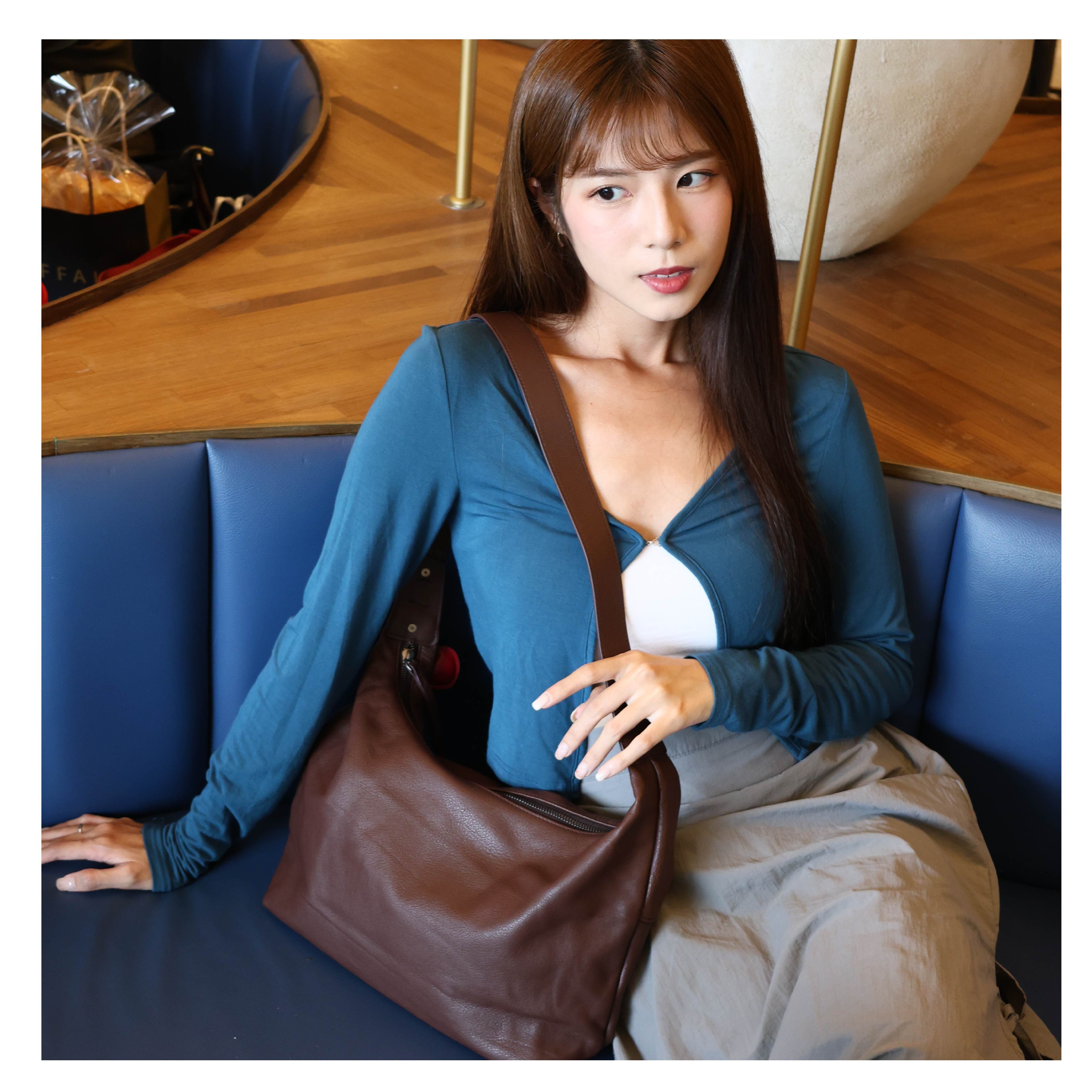 微笑女孩包款,洋溢青春氣息與生活美感