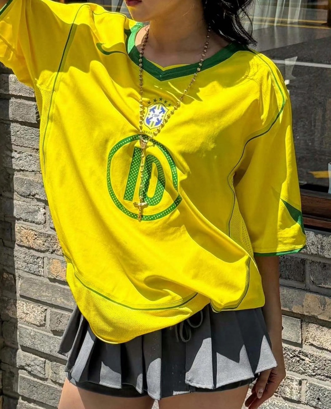 Nike 巴西隊復刻短袖T恤👕 百搭運動風 男女同款 V領足球衣款式 July25