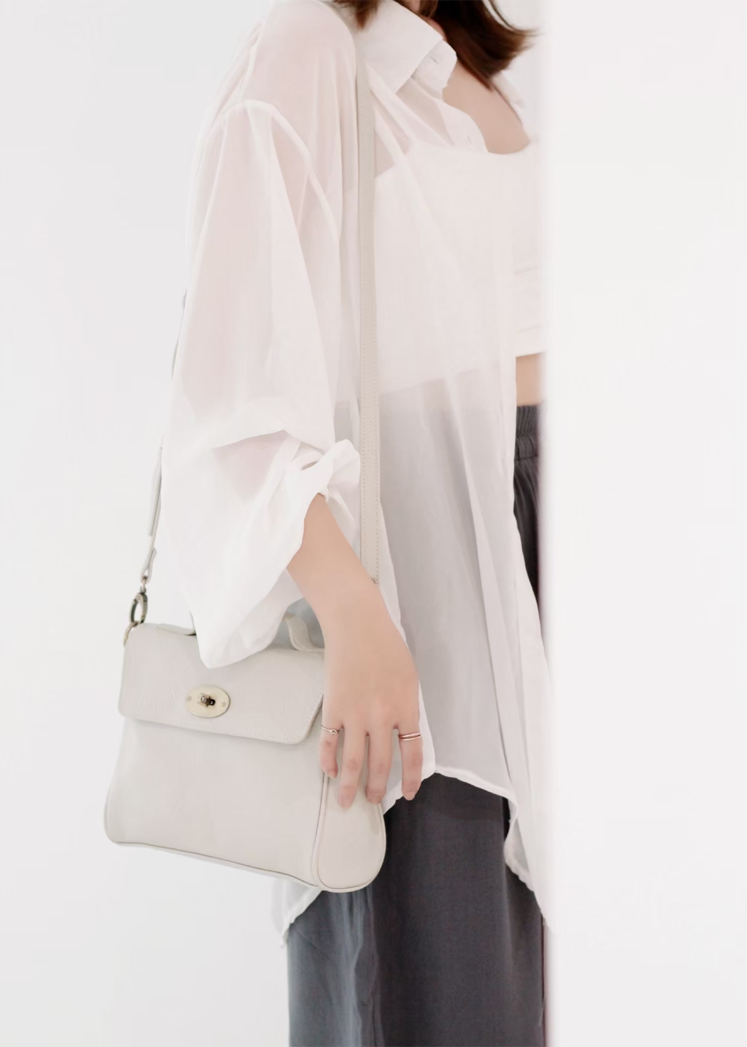 極簡外型，是喜歡質感生活者的首選包款