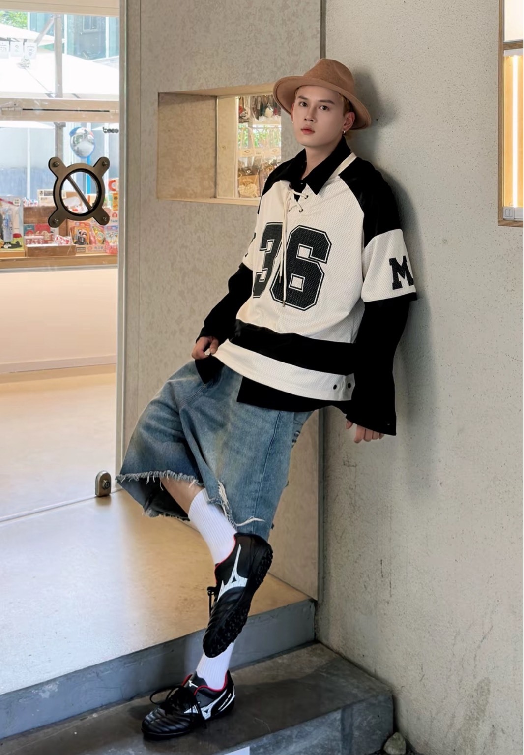 Mizuno 美津濃 Monarcida Neo III 黑白人造草地足球鞋 防滑耐磨 男女款 運動鞋 足球神器 July25