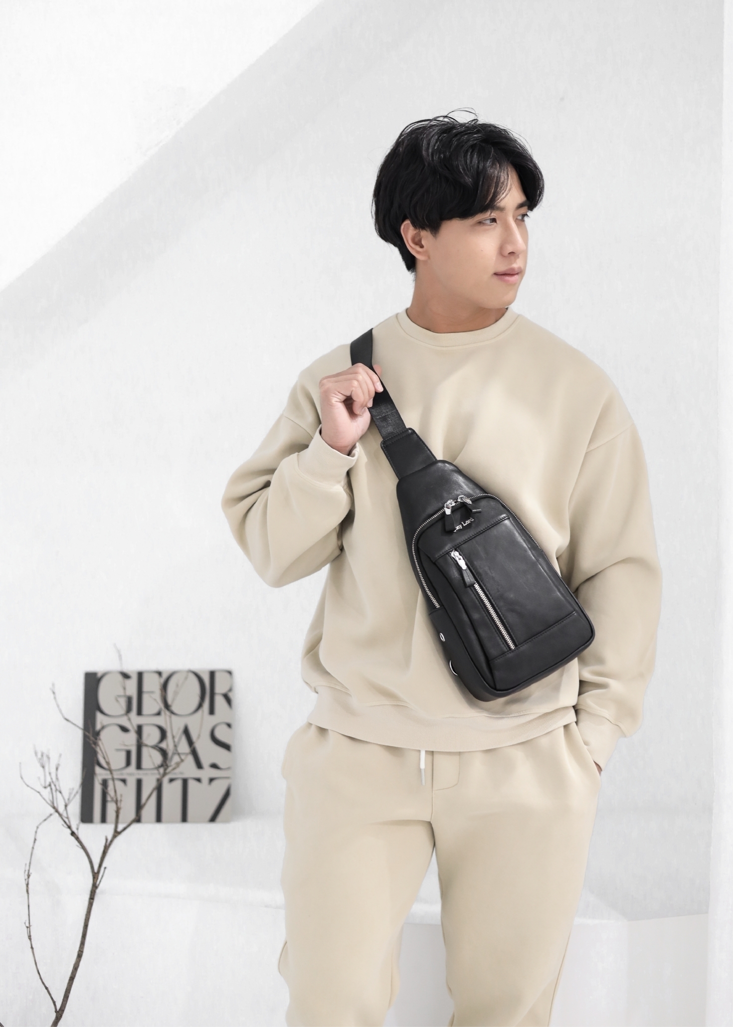 書寫工具、耳機、行動電源等皆可收納整齊