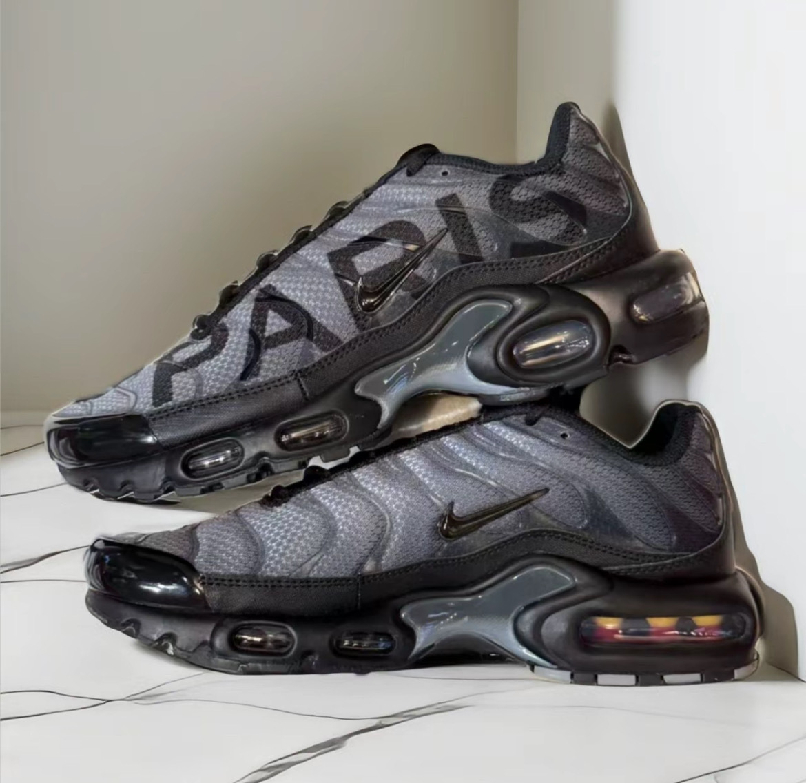 男鞋 NIKE AIR MAX PLUS PRM 灰黑 巴黎聖日耳曼 緩震 網布 氣墊 運動鞋【IB2253-001】
