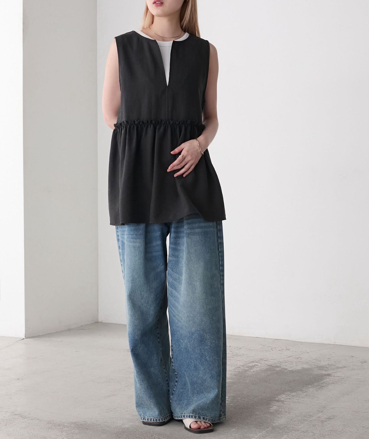 【預購】JN073004 forksy. 荷葉邊喇叭背心(free size)