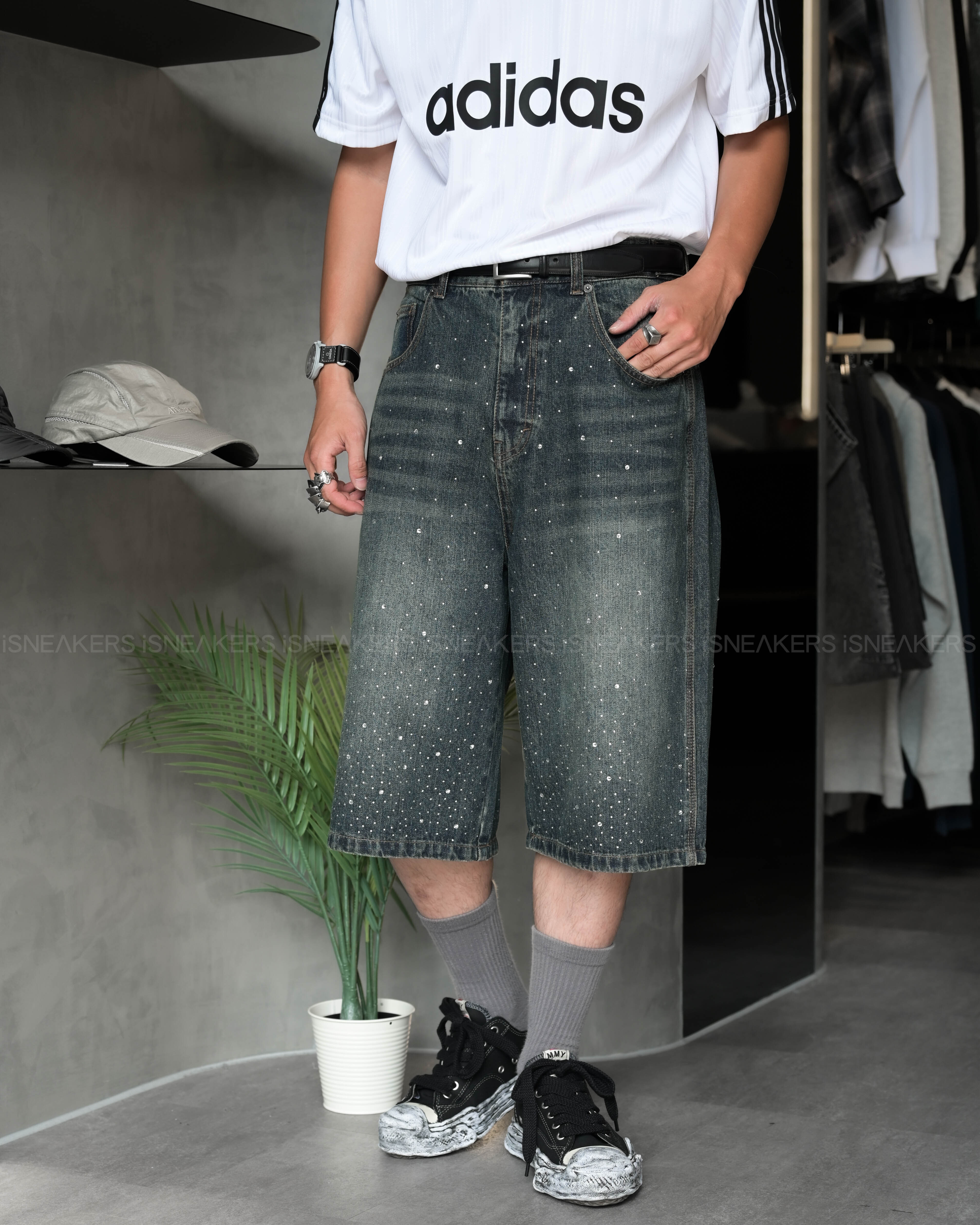 iSNEAKERS｜9090 Heisei logo rhinestone denim shorts 水鑽牛仔短褲