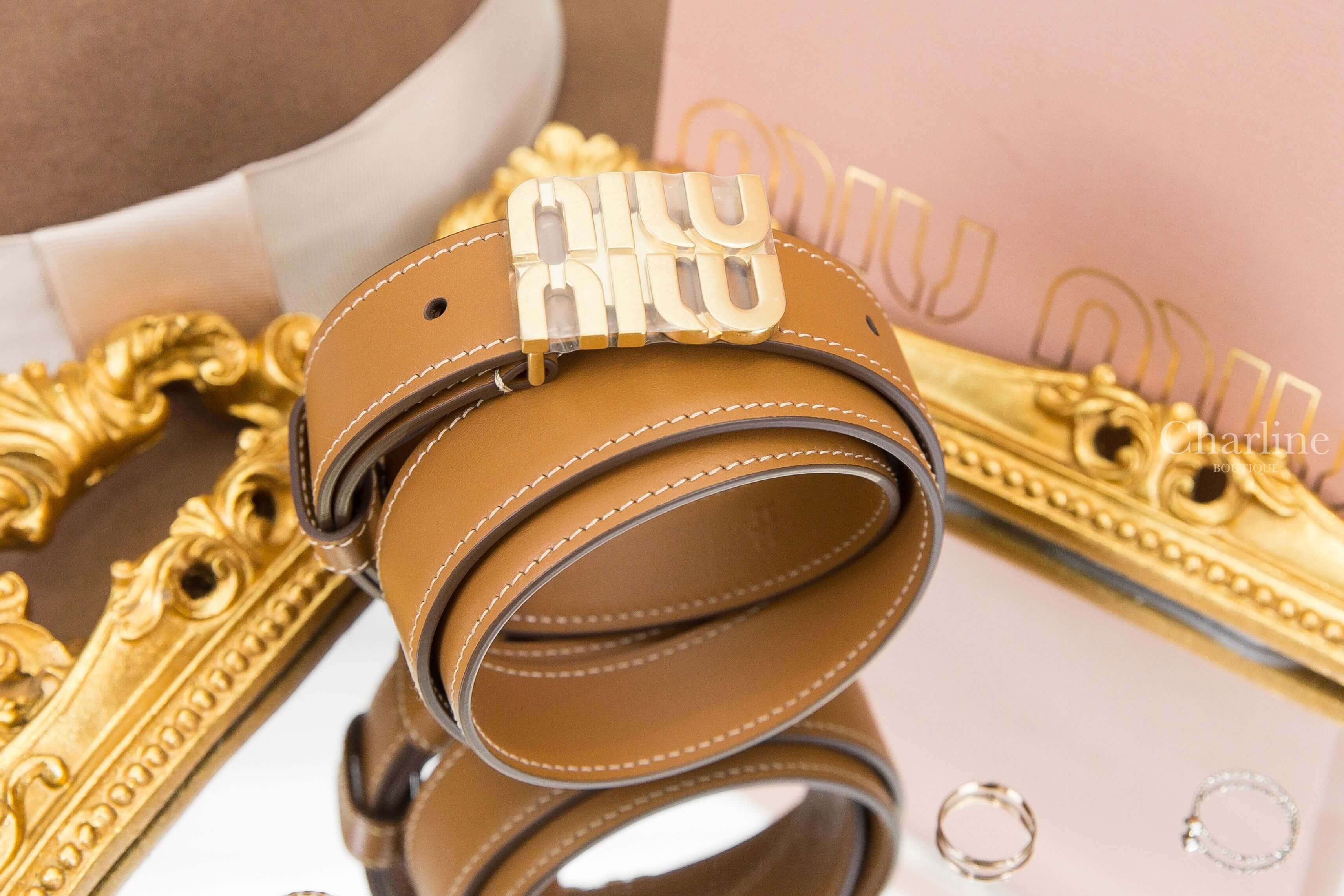Miu Miu Leather Belt 焦糖色金色字母小牛皮2.5cm皮帶-Charline Boutique 精品代購