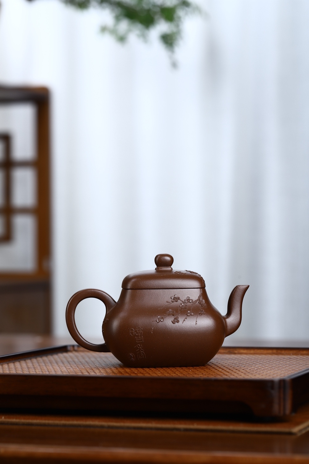 【四方君德】-- 立體的桃花，栩栩如生，仿佛將春天的氣息融入其中。