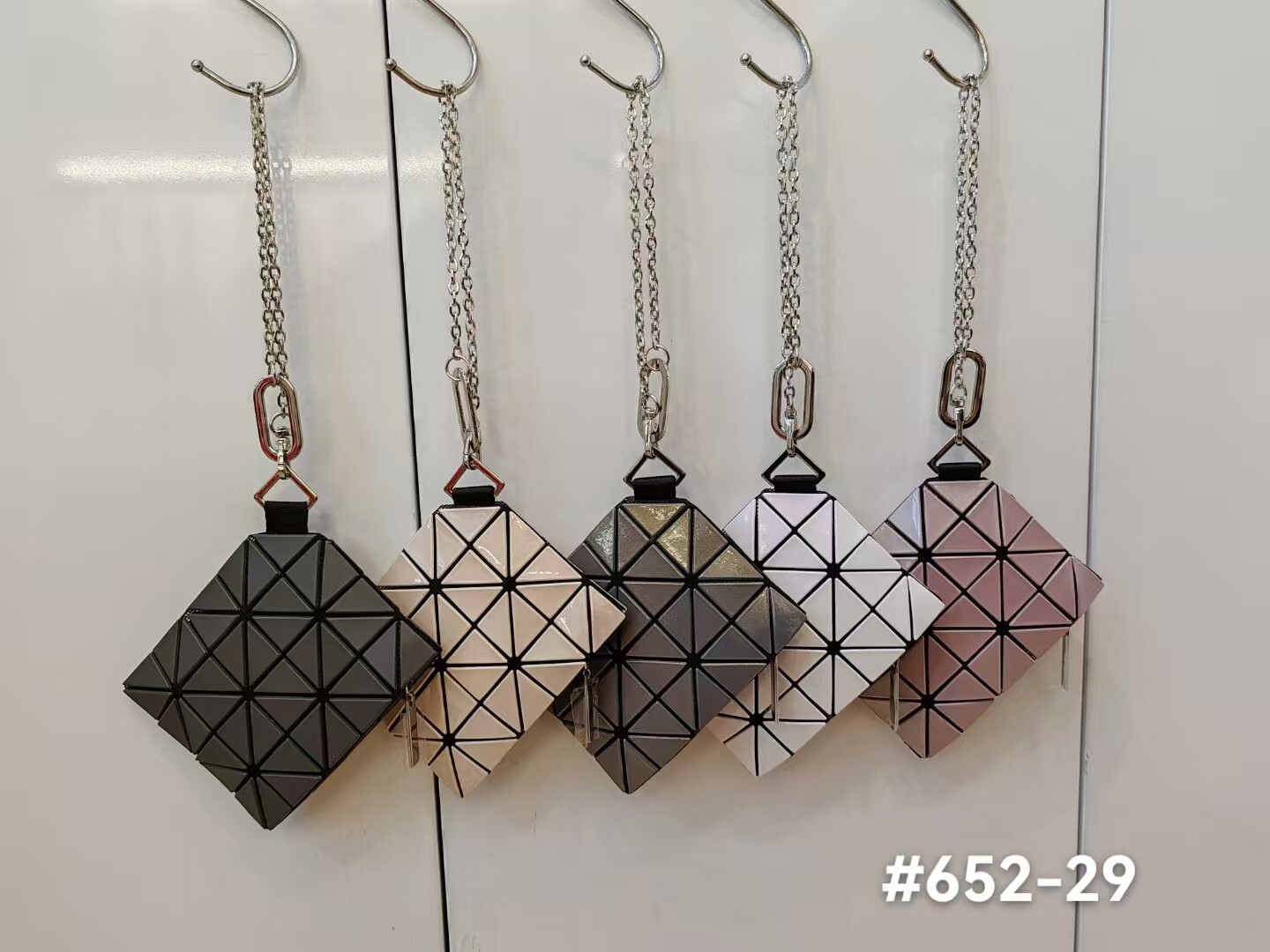 652-29菱格幾何亮面零錢包