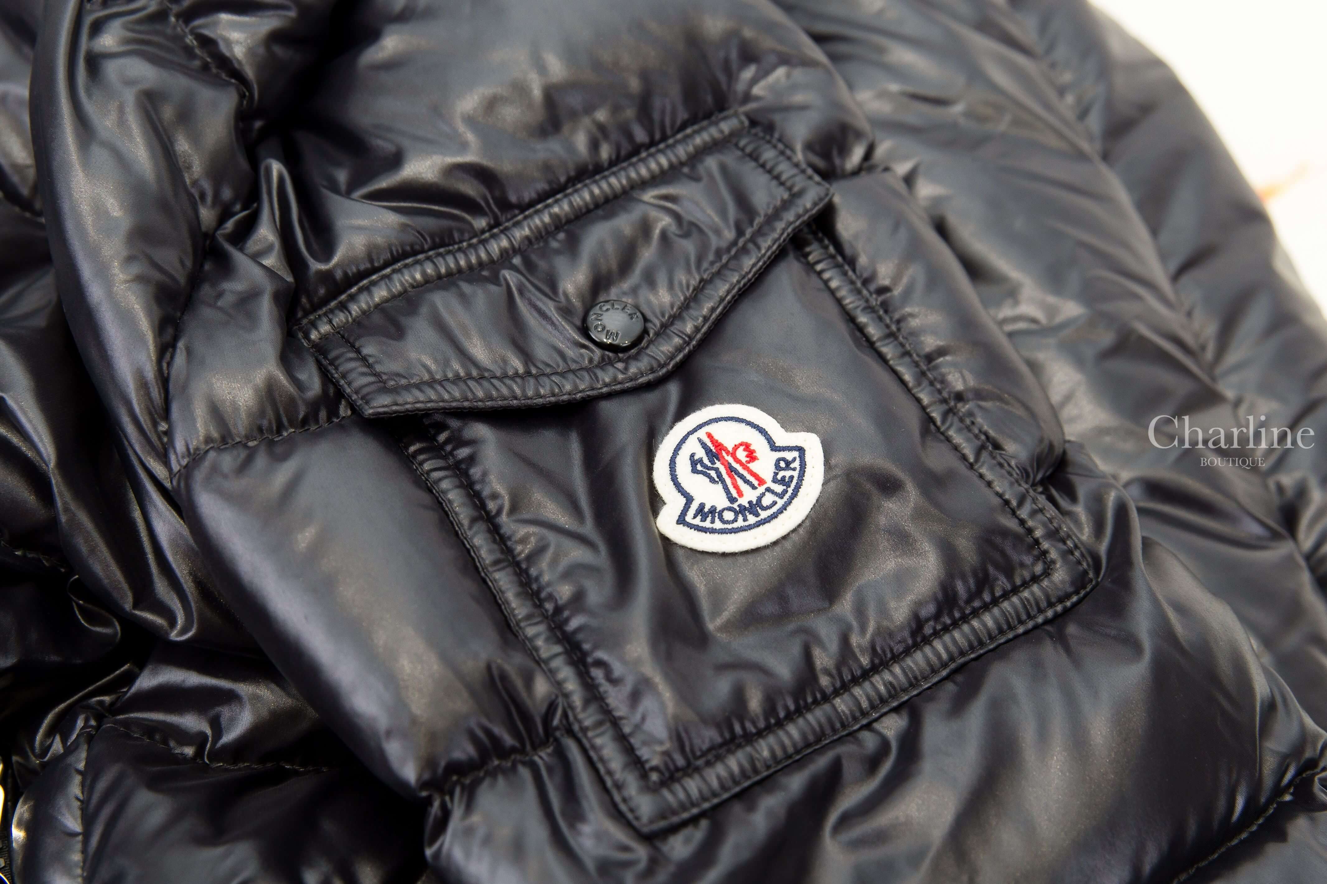 Moncler Courcelles Hooded Mid-Length Down Jacket 黑色拉鍊中長版亮面抽繩收腰連帽輕羽絨外套