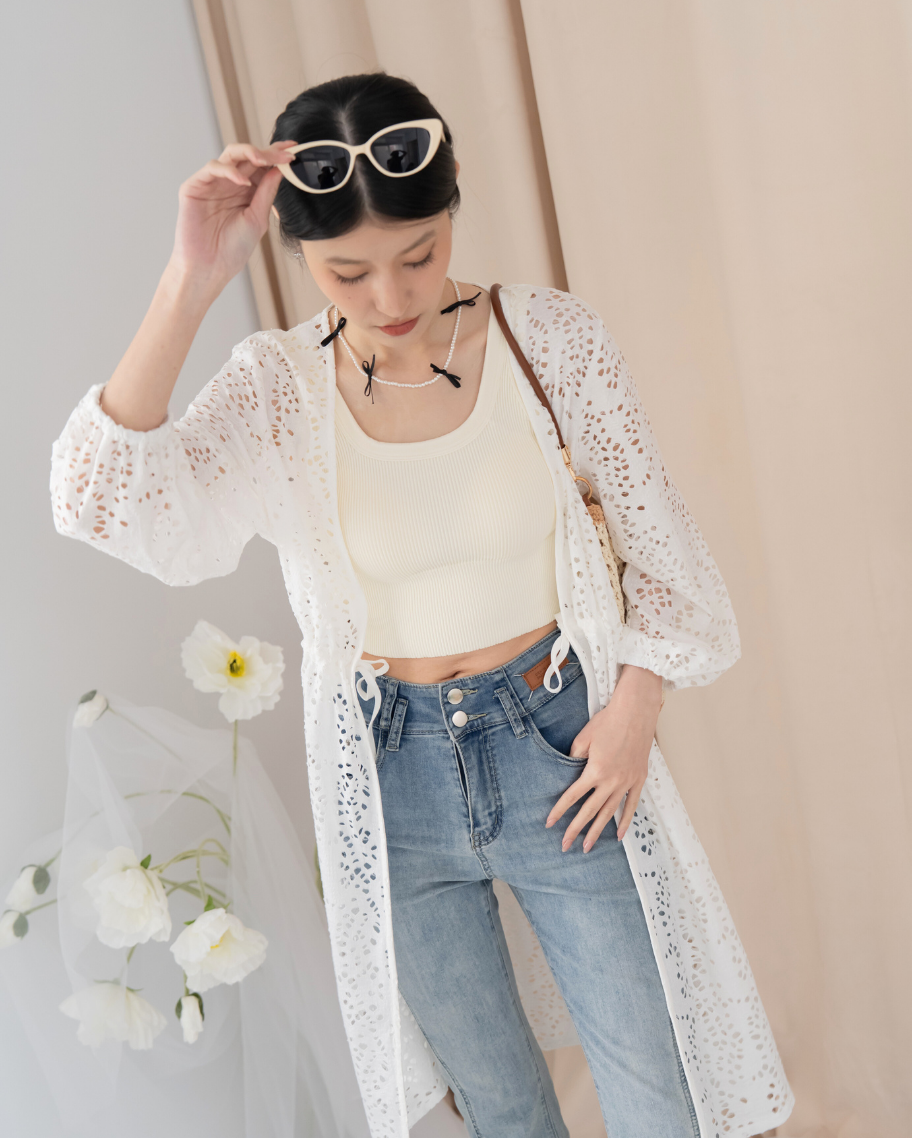 浪漫簍空蕾絲綁帶罩衫