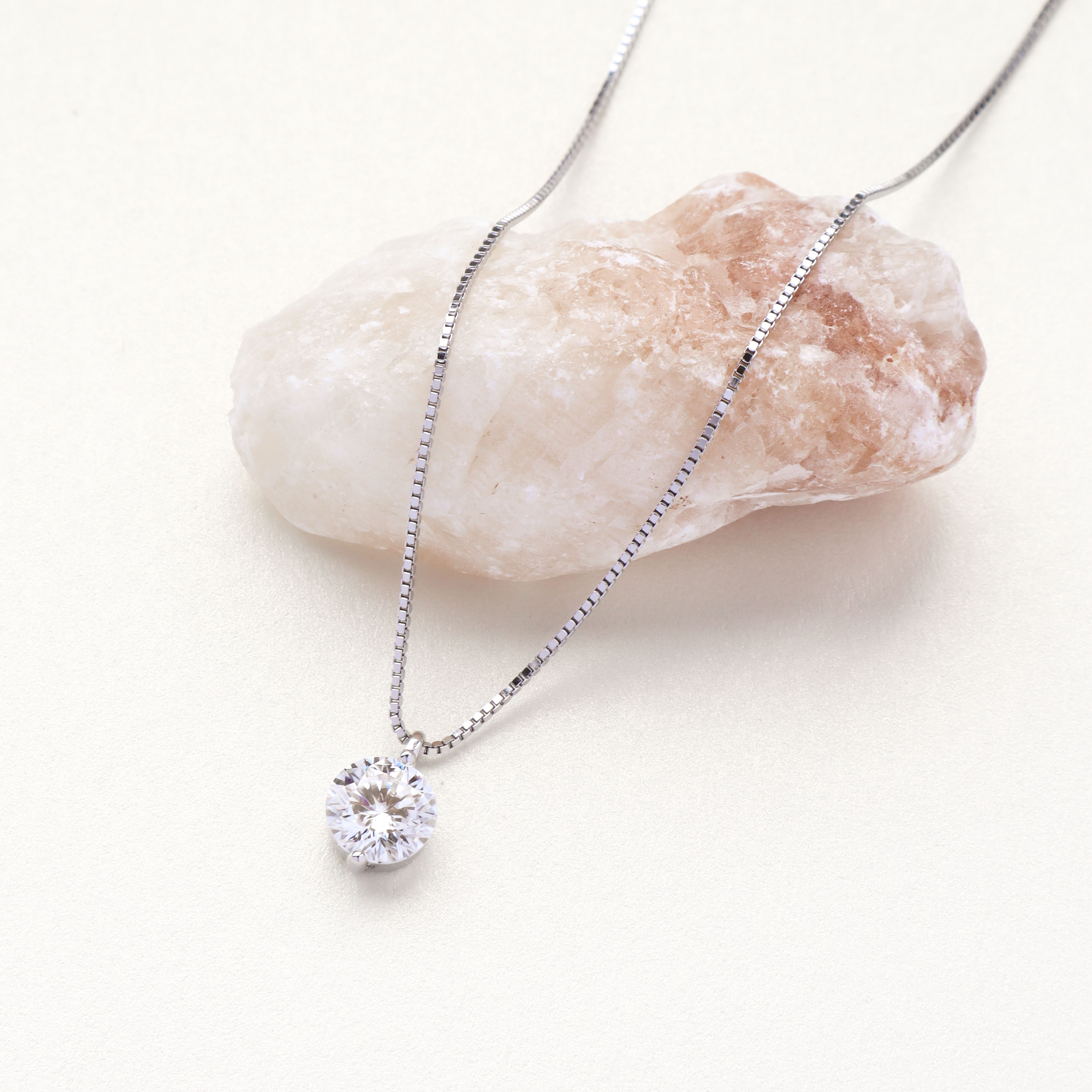 Silver/閃耀單顆莫桑鑽項鍊