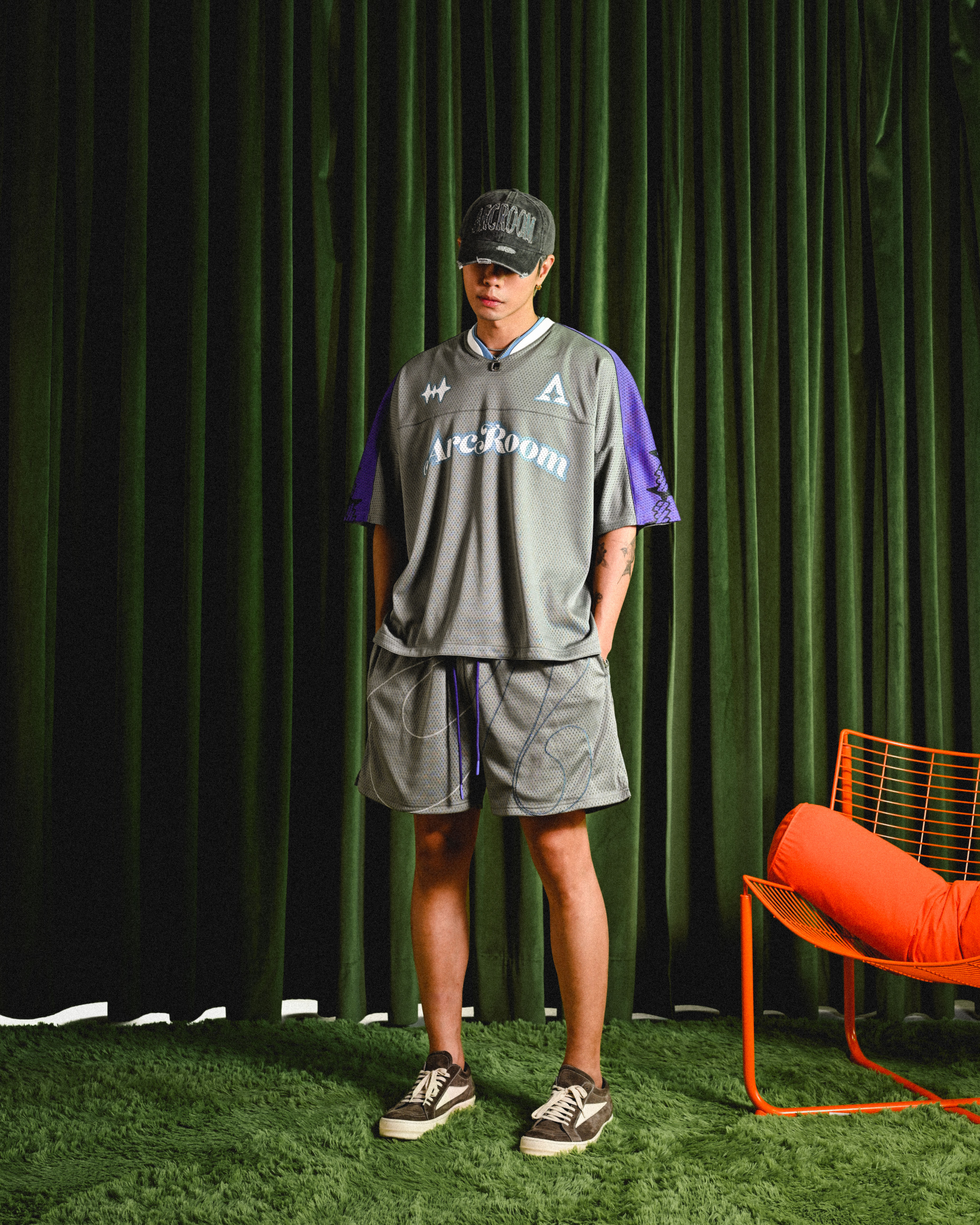 FLOWLINE ATHLETIC SHORTS - GREY