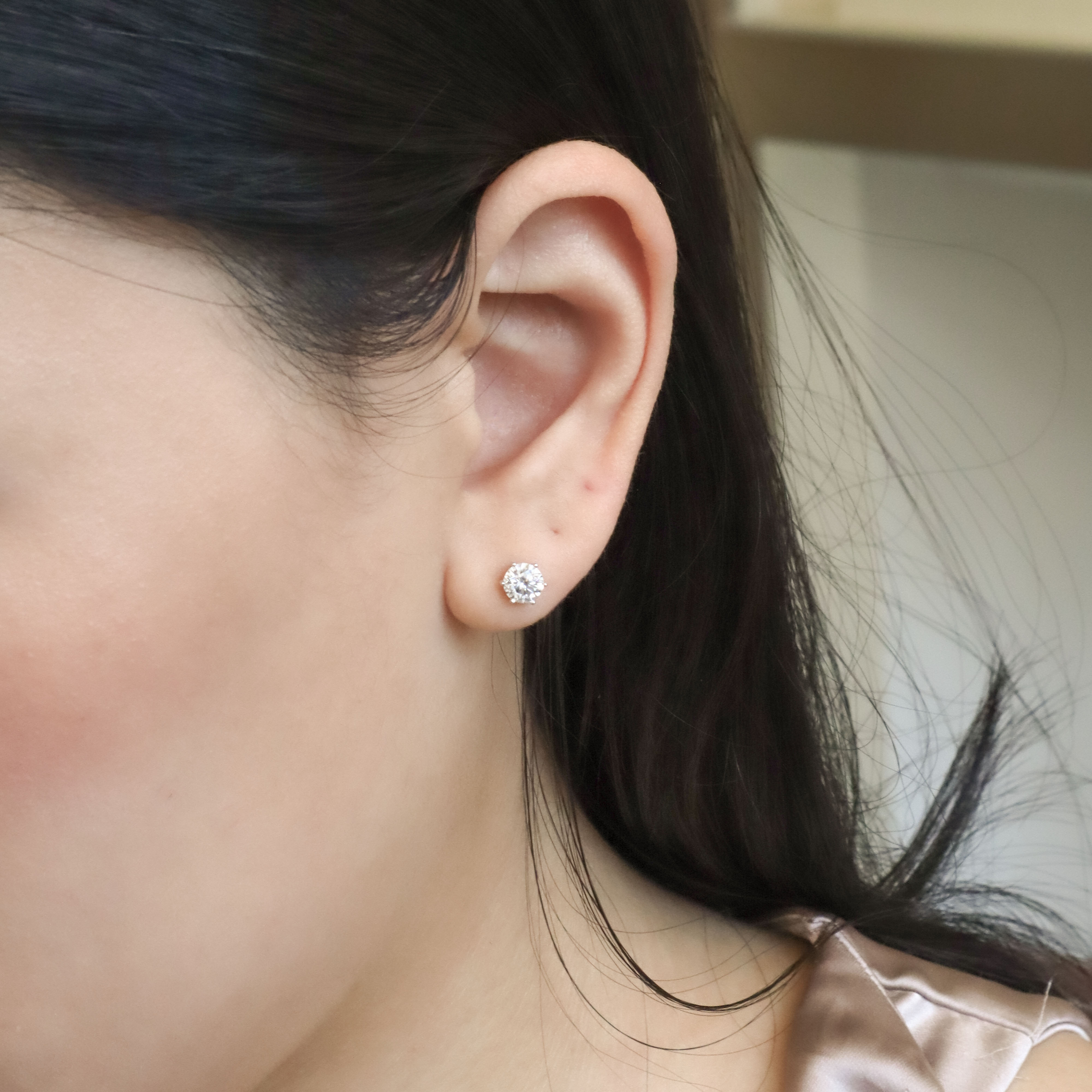 Silver/經典單鑽莫桑鑽耳環