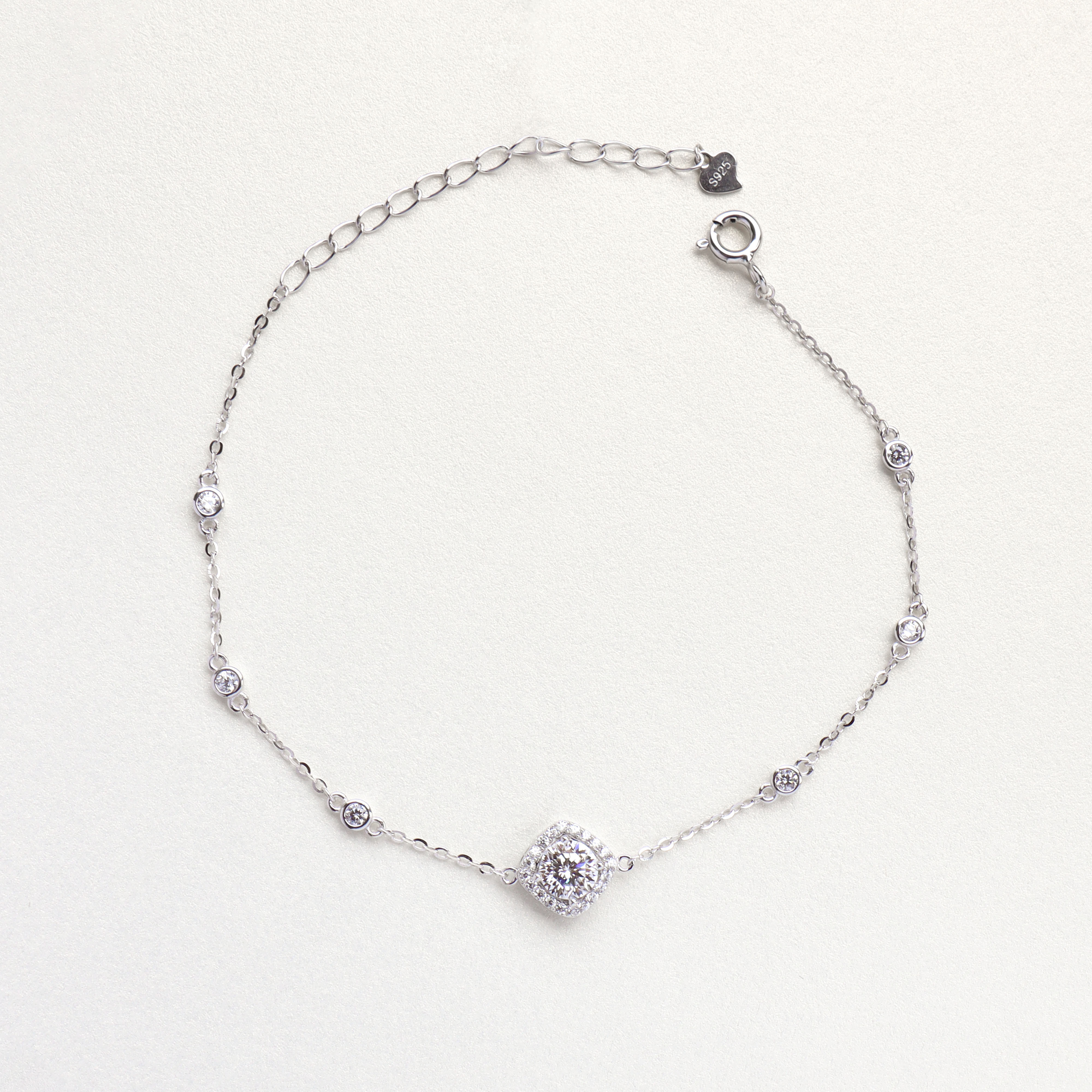 Silver/菱波．莫桑鑽手鍊