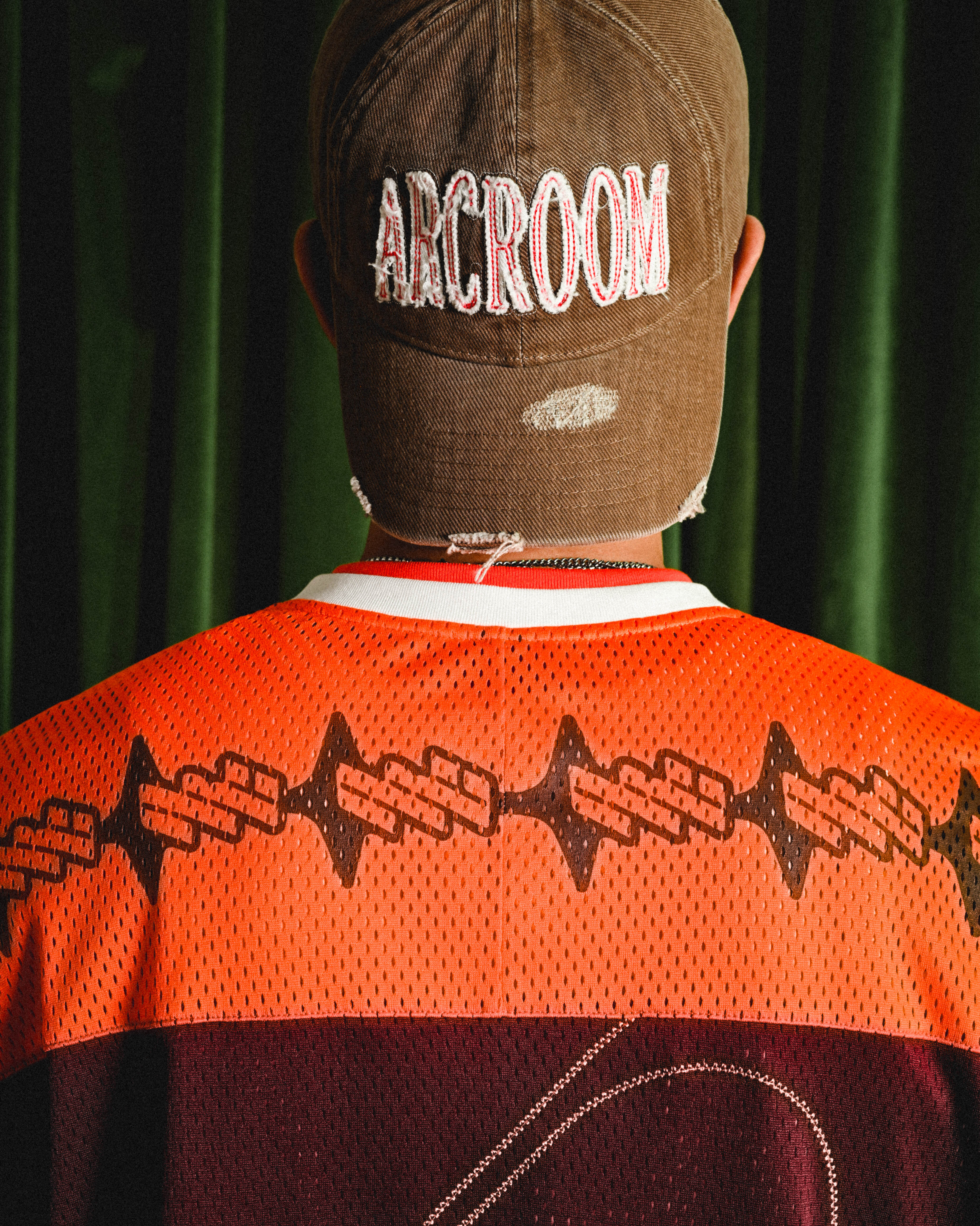 DAMAGED LOGO CAP - BROWN