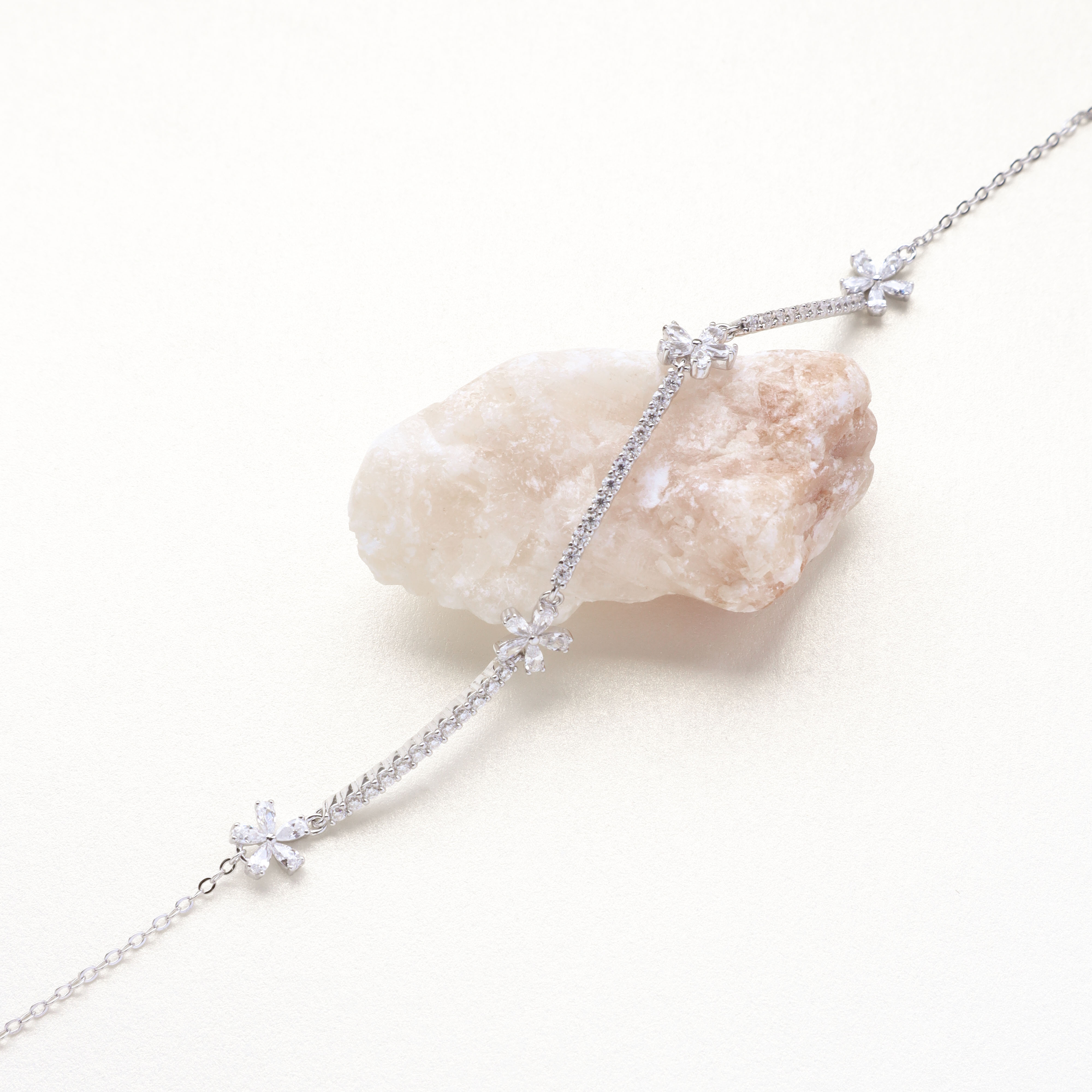 Silver/小花排鑽莫桑鑽手鍊