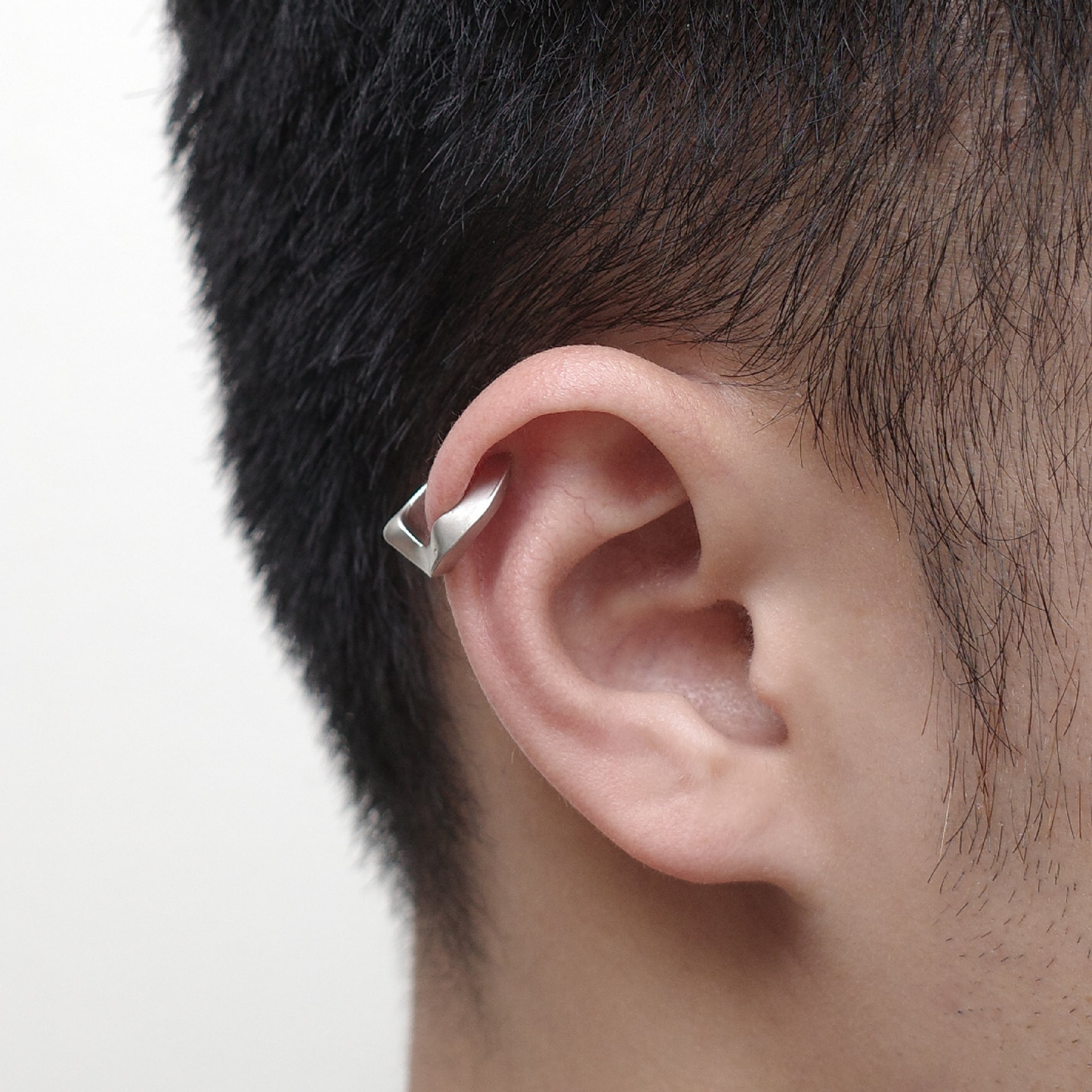 Liam Conner Linear Ear Cuff 線性耳扣
