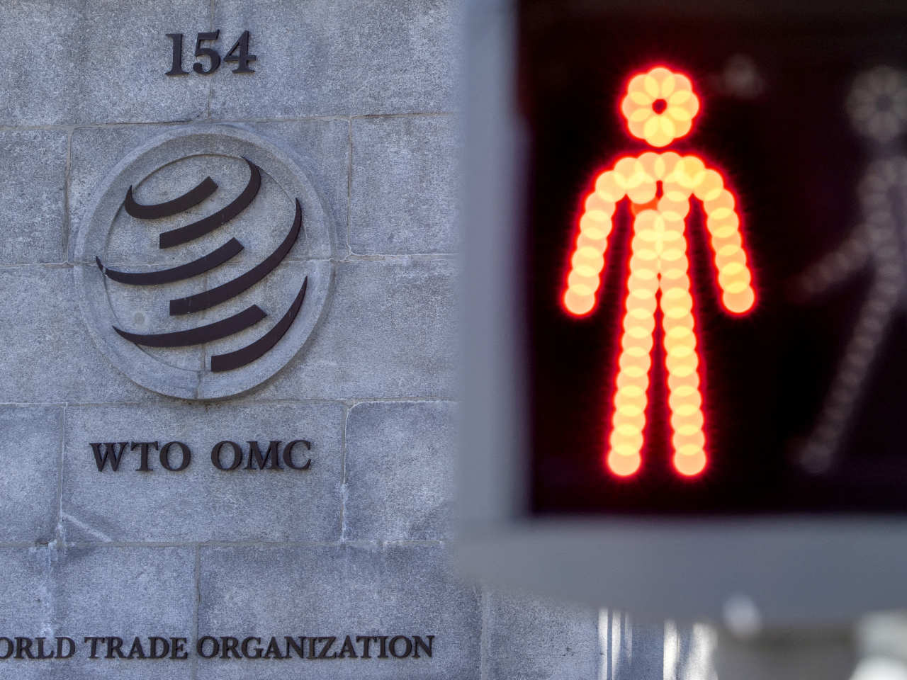 China opposes unilateral tariffs at WTO; US and China plan to extend tariff suspension