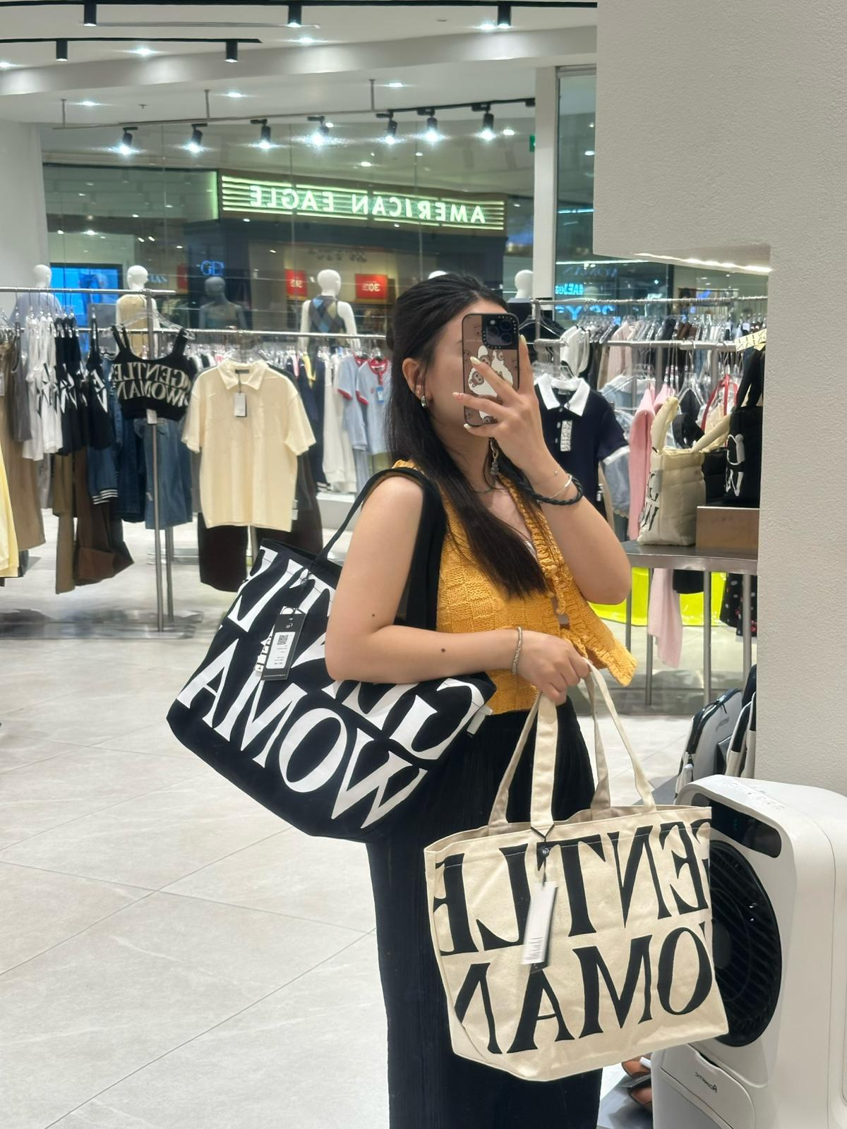 Gentle Woman Canvas Tote Bag(Black)