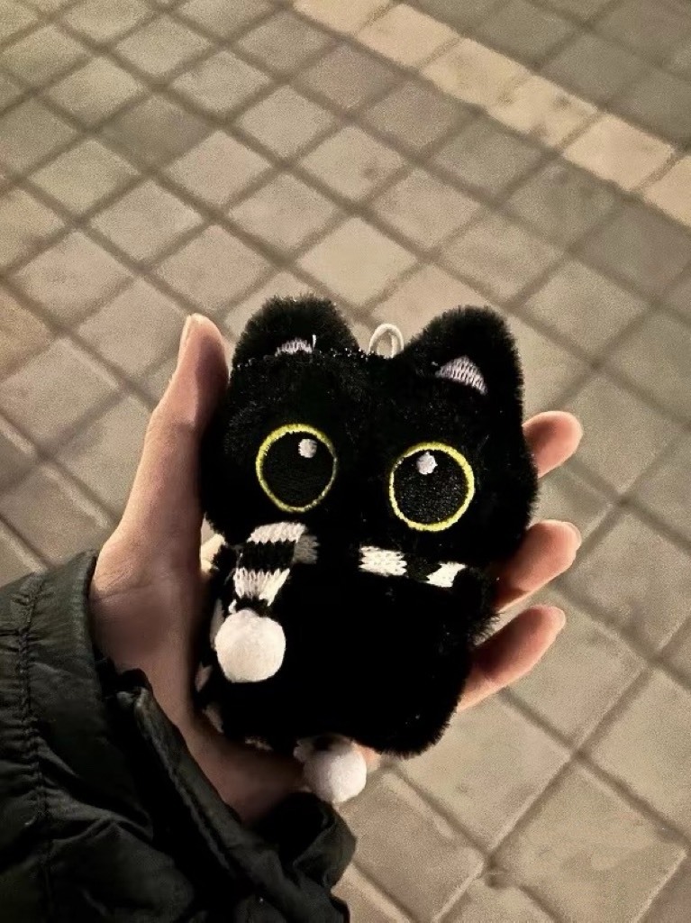 現貨 吱吱叫煤炭小黑貓 吊飾