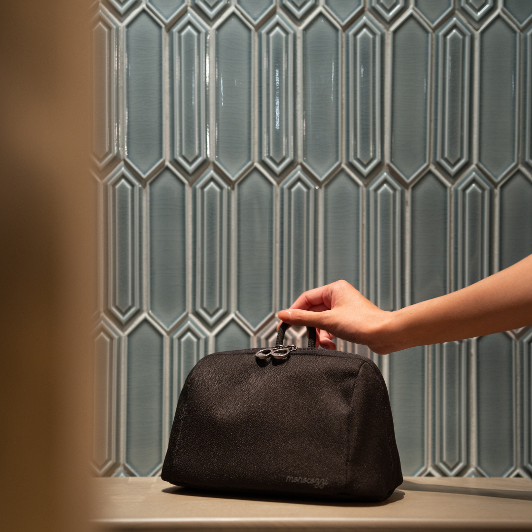 Bon Voyage ｜Travel Carryall Pouch - Black