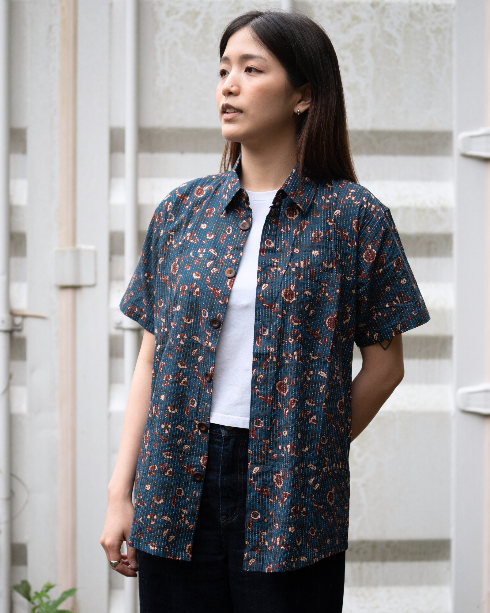 印度蓋染工藝親膚純棉 襯衫 - 藤蔓海藍