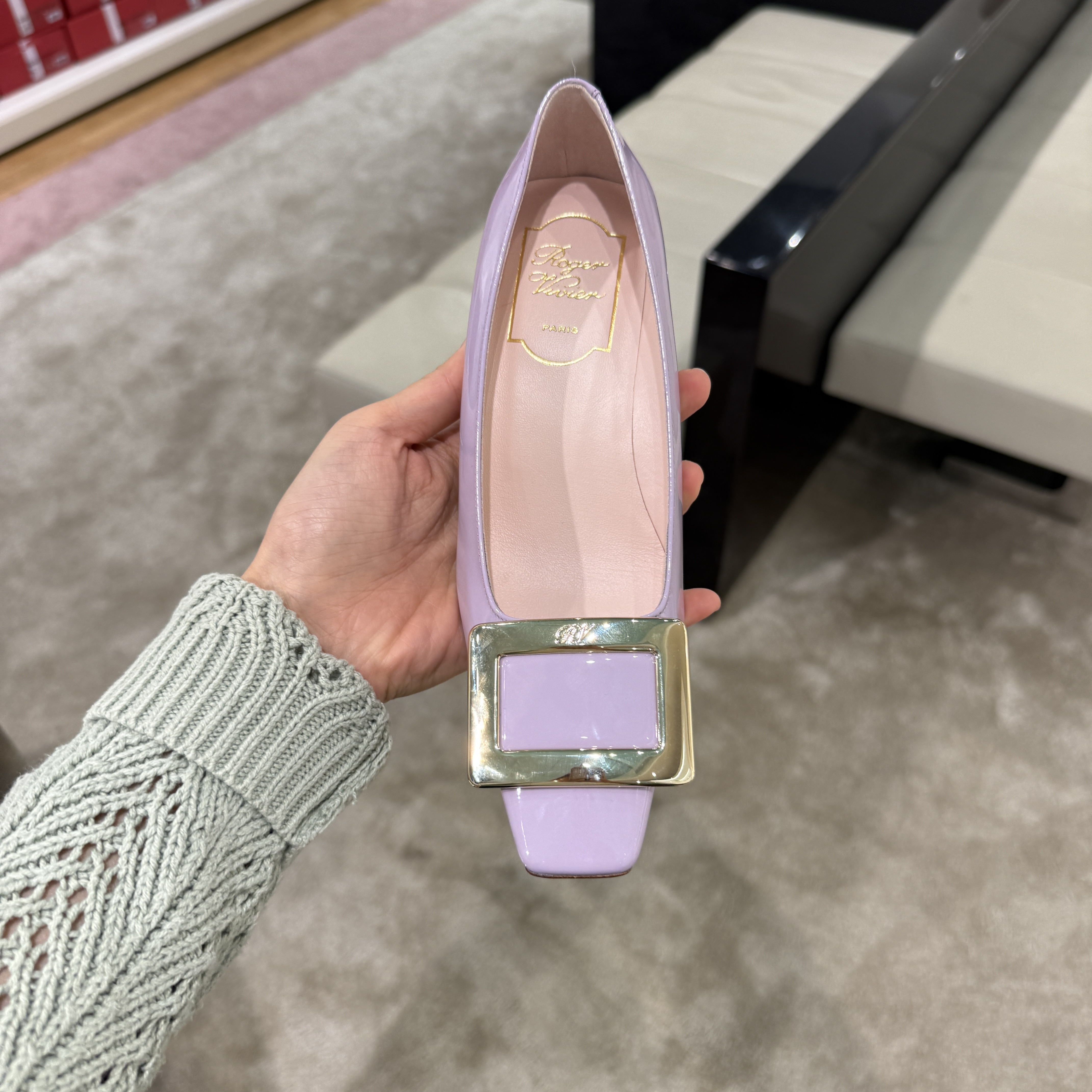 Roger Vivier RV Decollete Belle vivi Mid Heels 2 colors