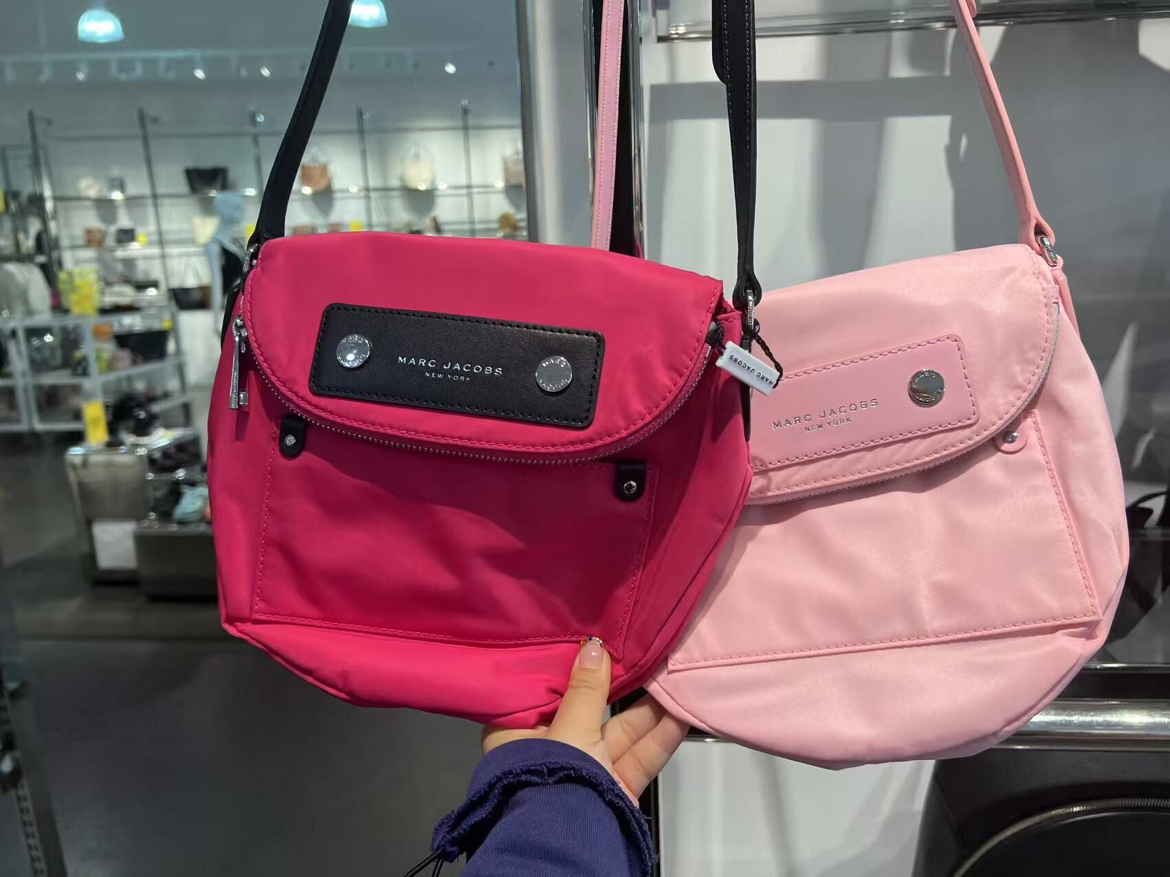 【預購】Marc Jacobs G073016 翻蓋尼龍斜咩袋