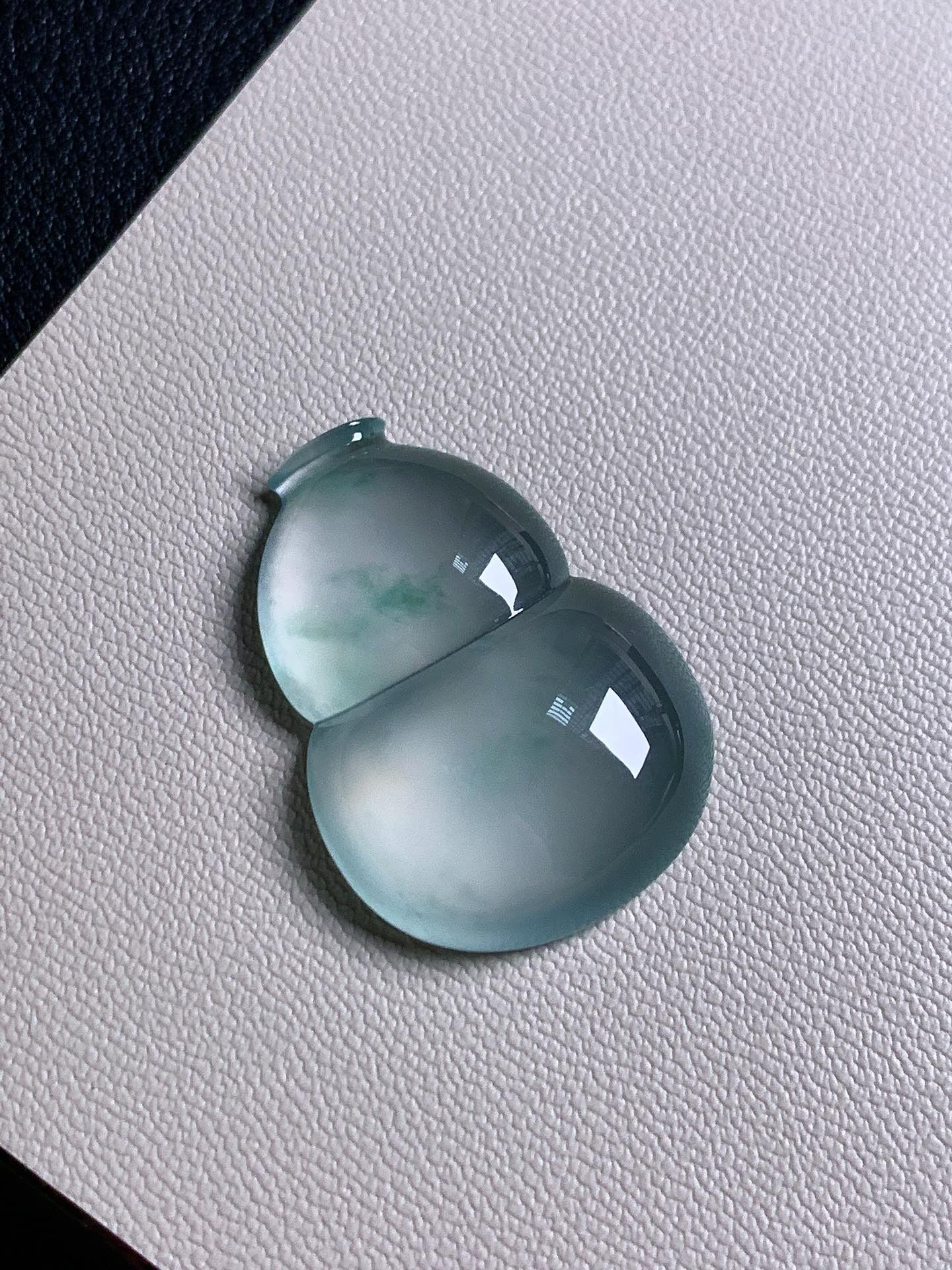 71931 翡翠玻璃種飄花葫蘆