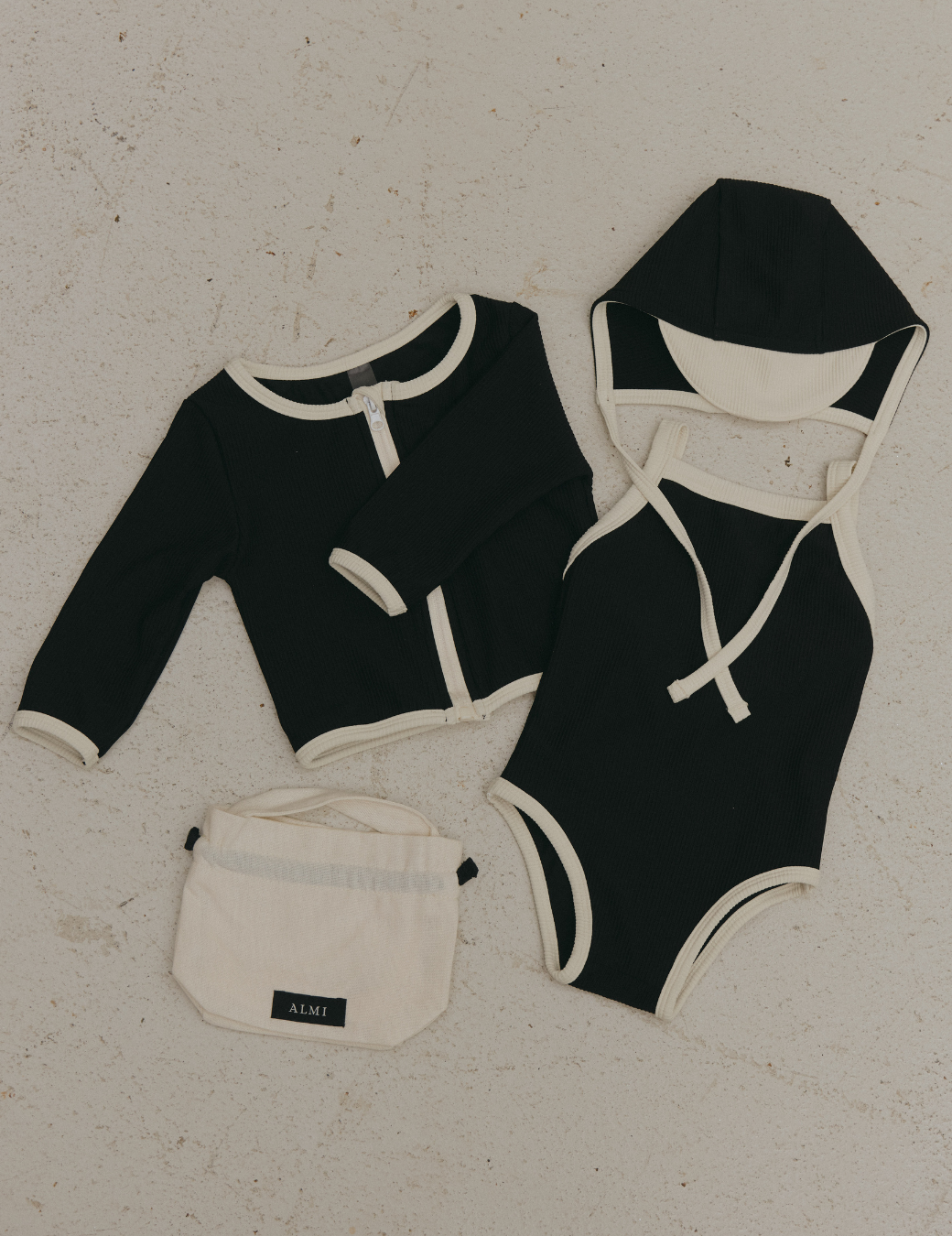 經典配色連身泳衣套組（幼童款2色/3尺寸）