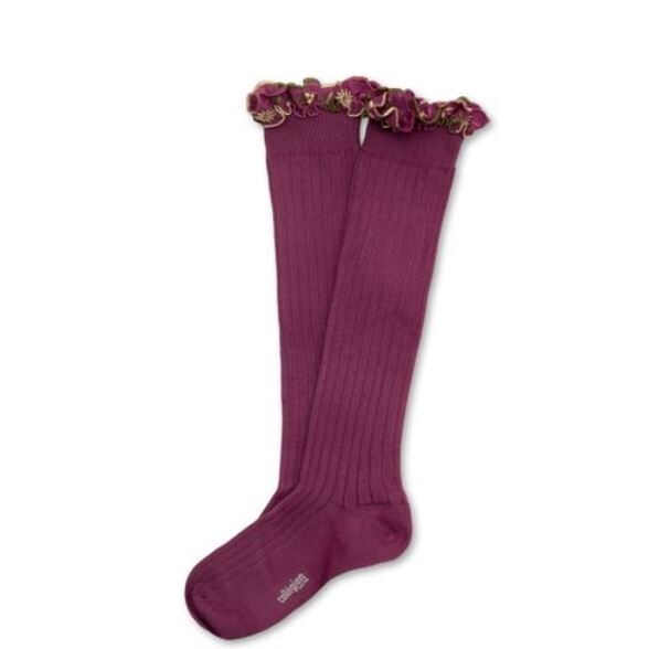 COLLEGIEN 花卉刺繡荷葉邊高筒襪 Eglantine- Raisin Rose葡萄玫瑰