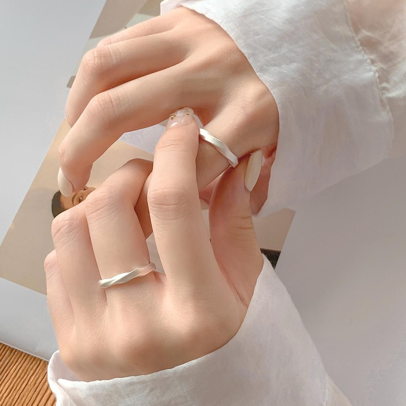 「扭計∞」情侶戒指 | S999純銀 | 免費刻字 | 莫比烏斯 | 磨砂啞光