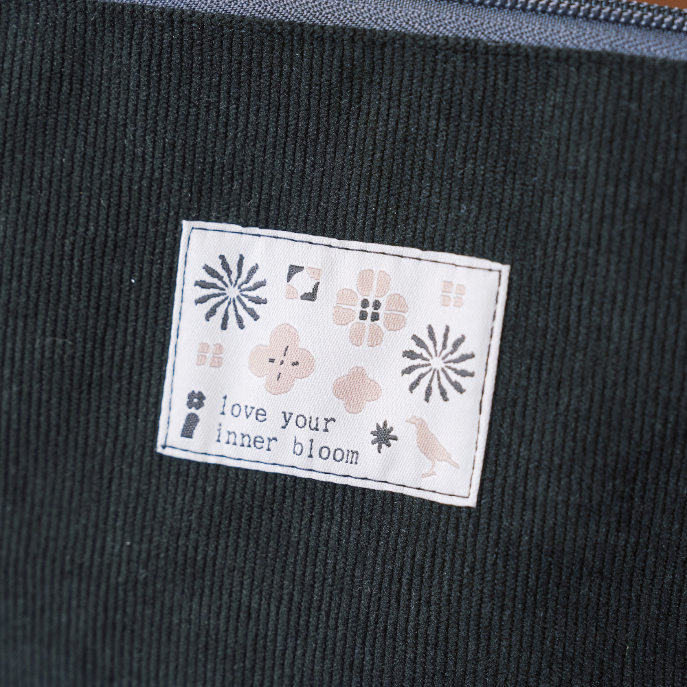 印花樂拉鏈梯形收納包/"I"系列/深邃黑