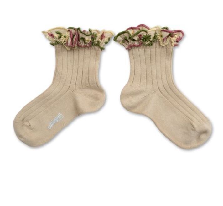 (預購) COLLEGIEN 花卉刺繡荷葉邊低筒襪 Anémone - 280 Sable 沙色