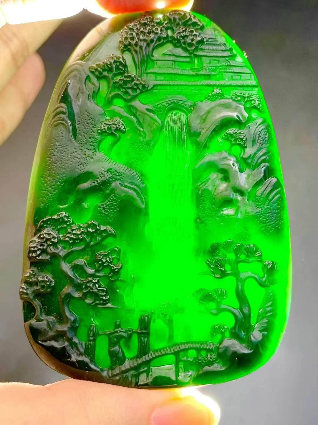 7195917 翡翠墨翠大山水牌