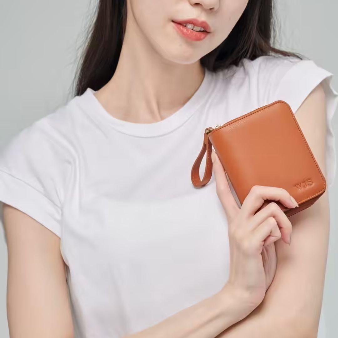 15卡真皮小短夾