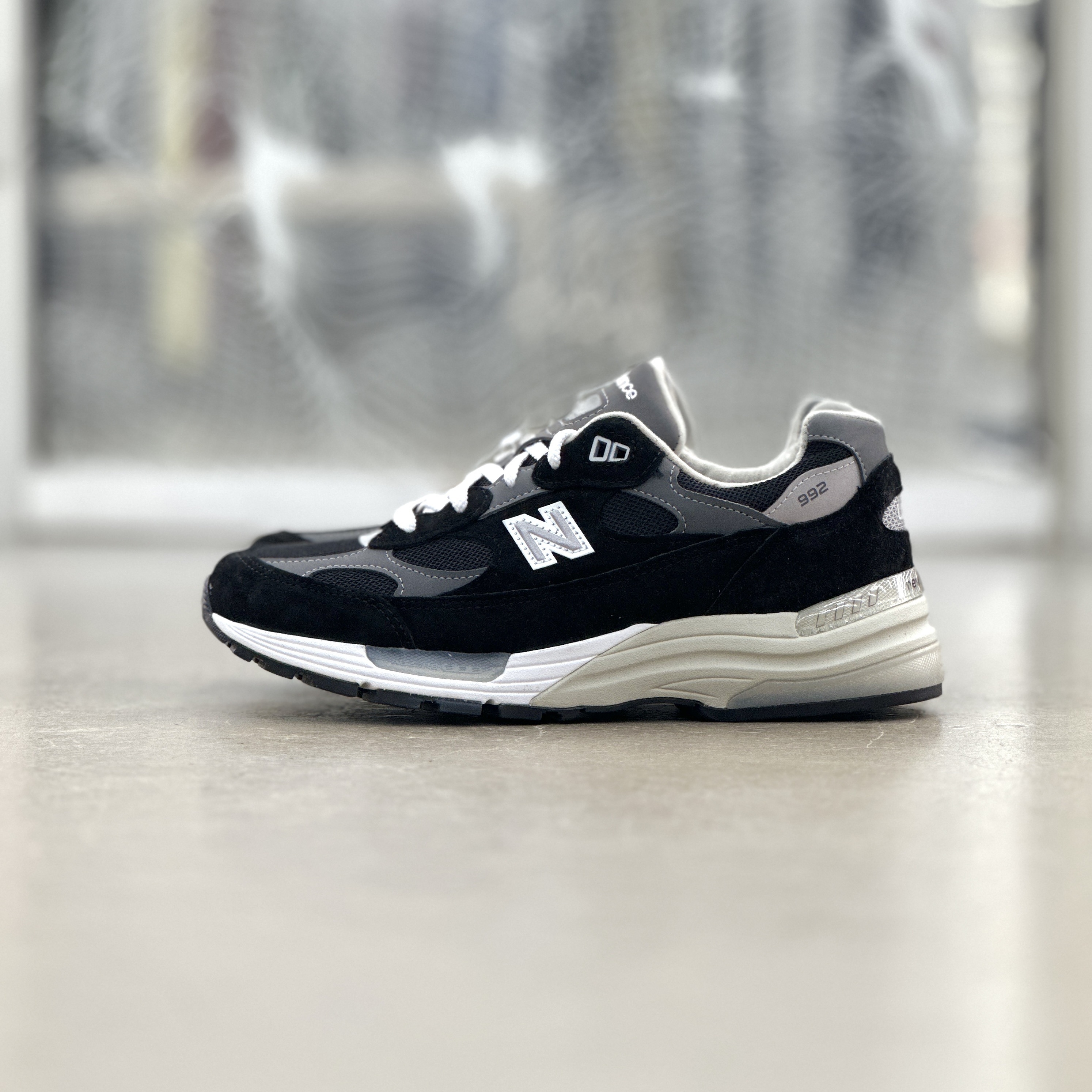New Balance U992BK