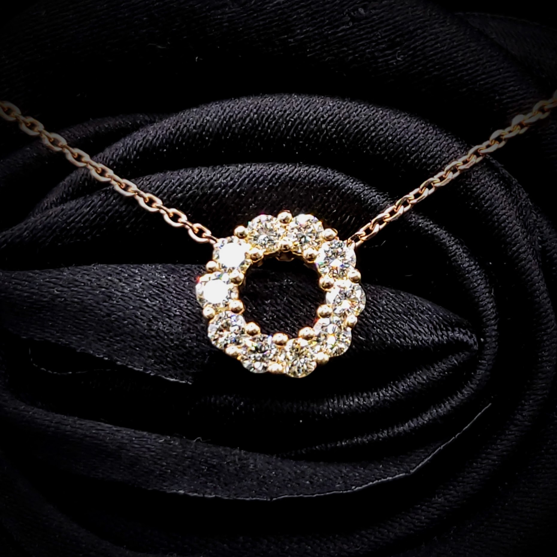 全新18K黃金52份鑽石吊墜