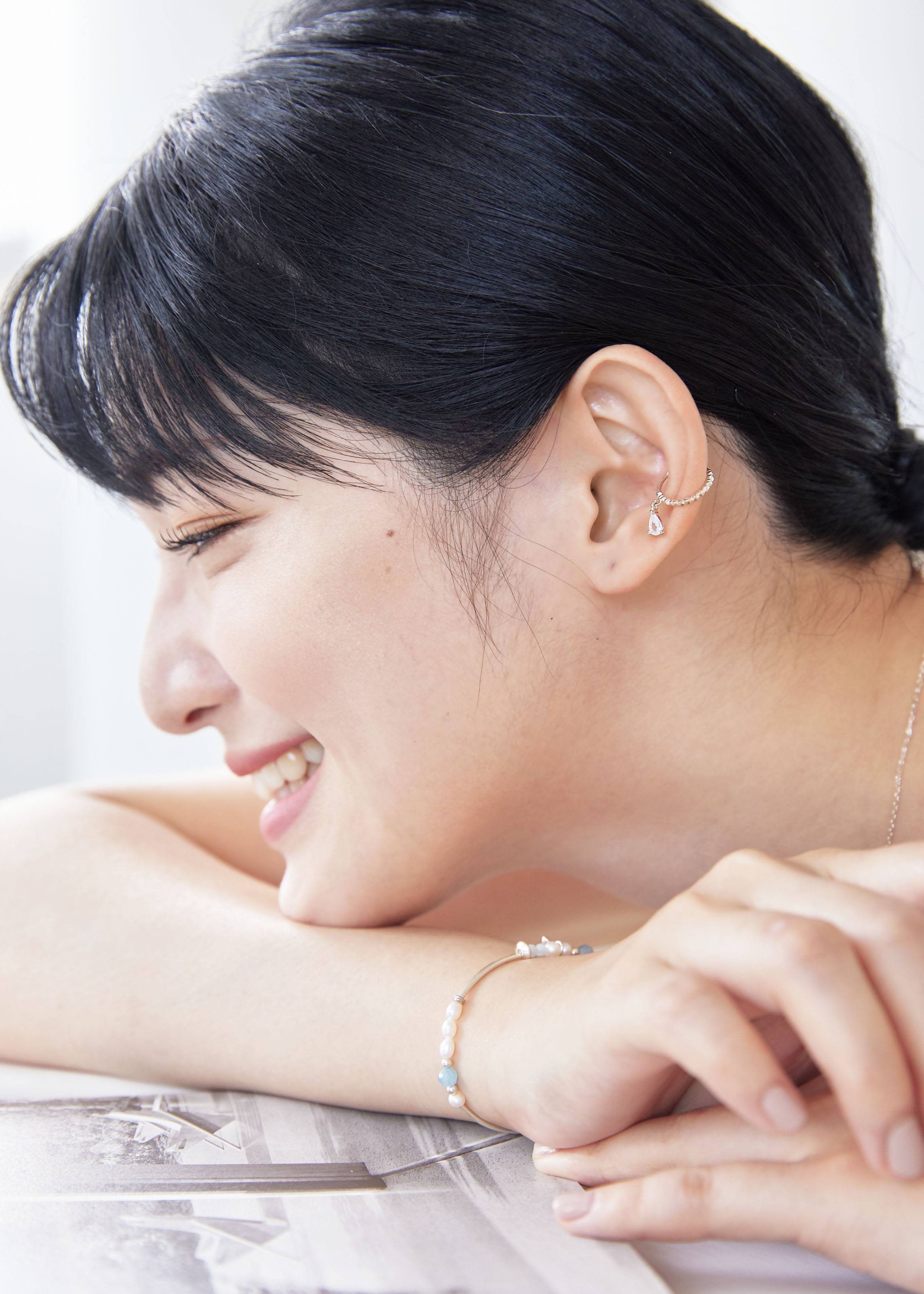 水滴垂鑽純銀耳骨夾