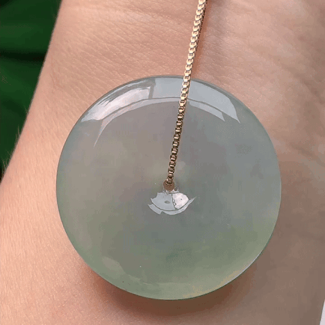 719319 翡翠冰種飄綠平安扣 (29.6mm直徑)