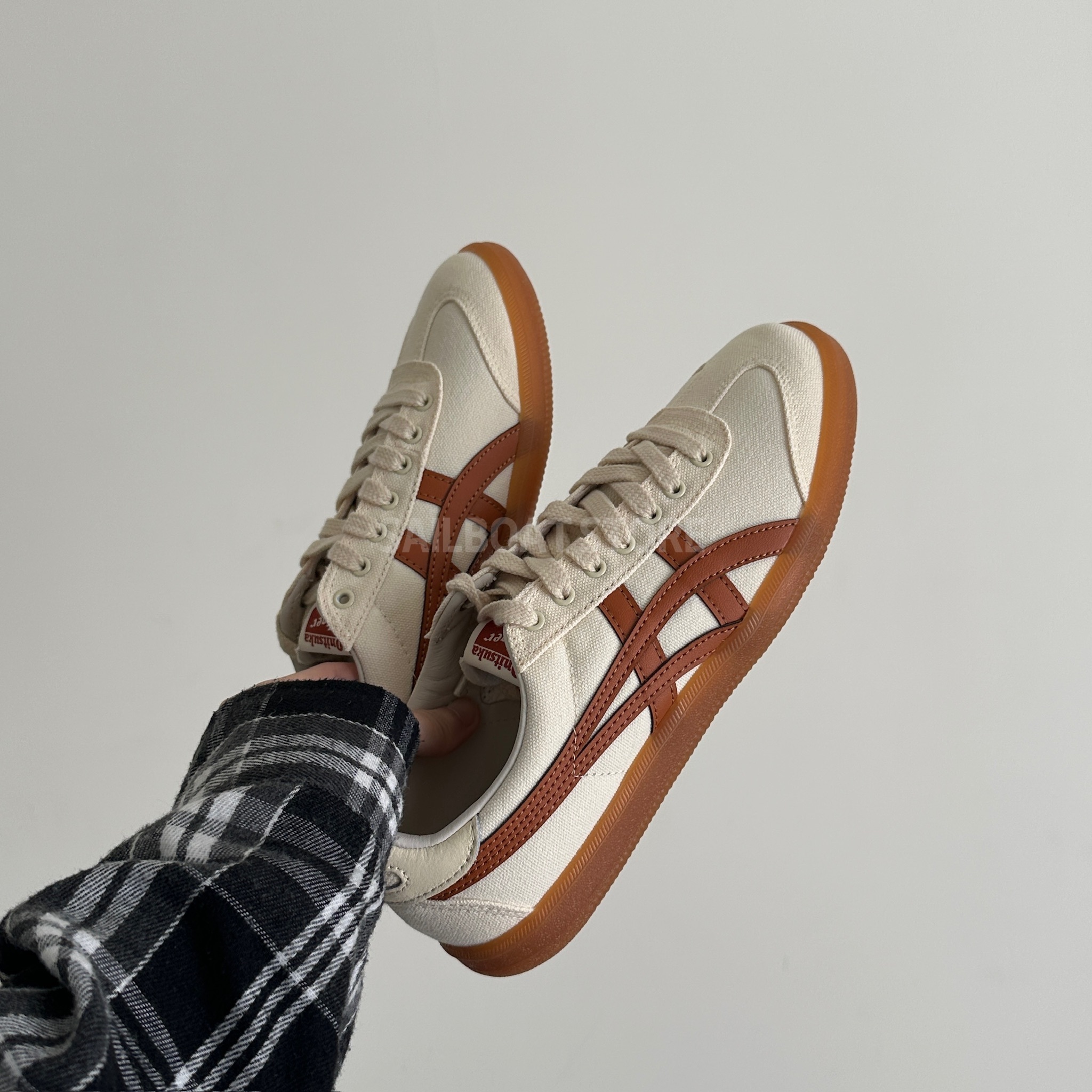 #部分現貨 Onitsuka Tiger 鬼塚虎 焦糖橘棕 德訓鞋1183A862-200